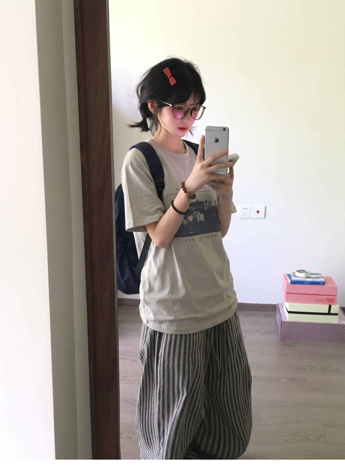 광저우 원단 디지털 직분사 완제품 32 빗질하다 순면 닫기 아메리칸 레트로 인물 반팔 상세 이미지 4