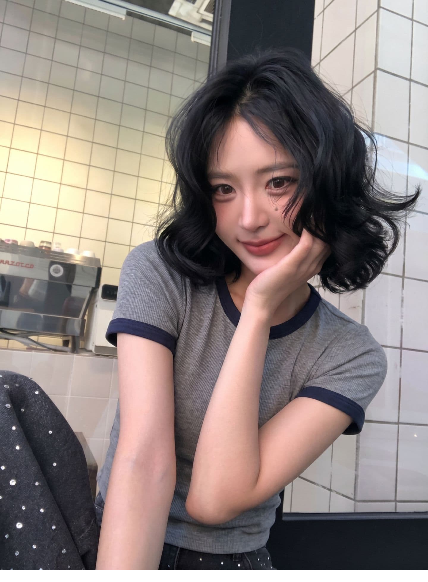 원본 원단 한 부서 테두리 칼라 긍정적 인 어깨 라운드 넥 반팔 티셔츠 여성 여름 작은 키 맨위 상세 이미지 4