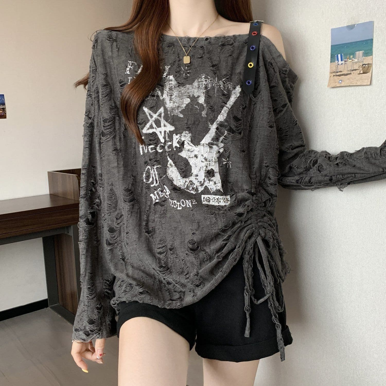 프랑스식 찢어진 부분 Chic 오프숄더 긴팔 티셔츠 여성 2026 조기 봄 가을 불규칙 펌프 로프 작은 셔츠 맨위 이미지 4