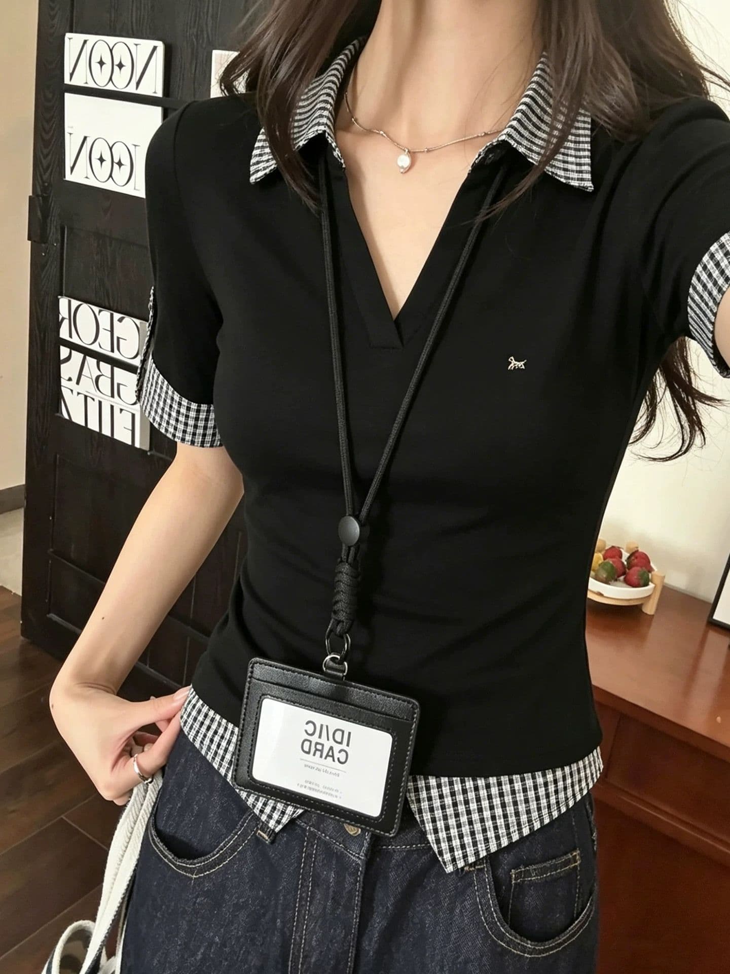 페이크 레이어드 V넥 긍정적 인 어깨 패치워크 체크무늬 반팔 티셔츠 여성 여름 몸매 가꾸기 POLO 셔츠 반소매 맨위 상세 이미지 2