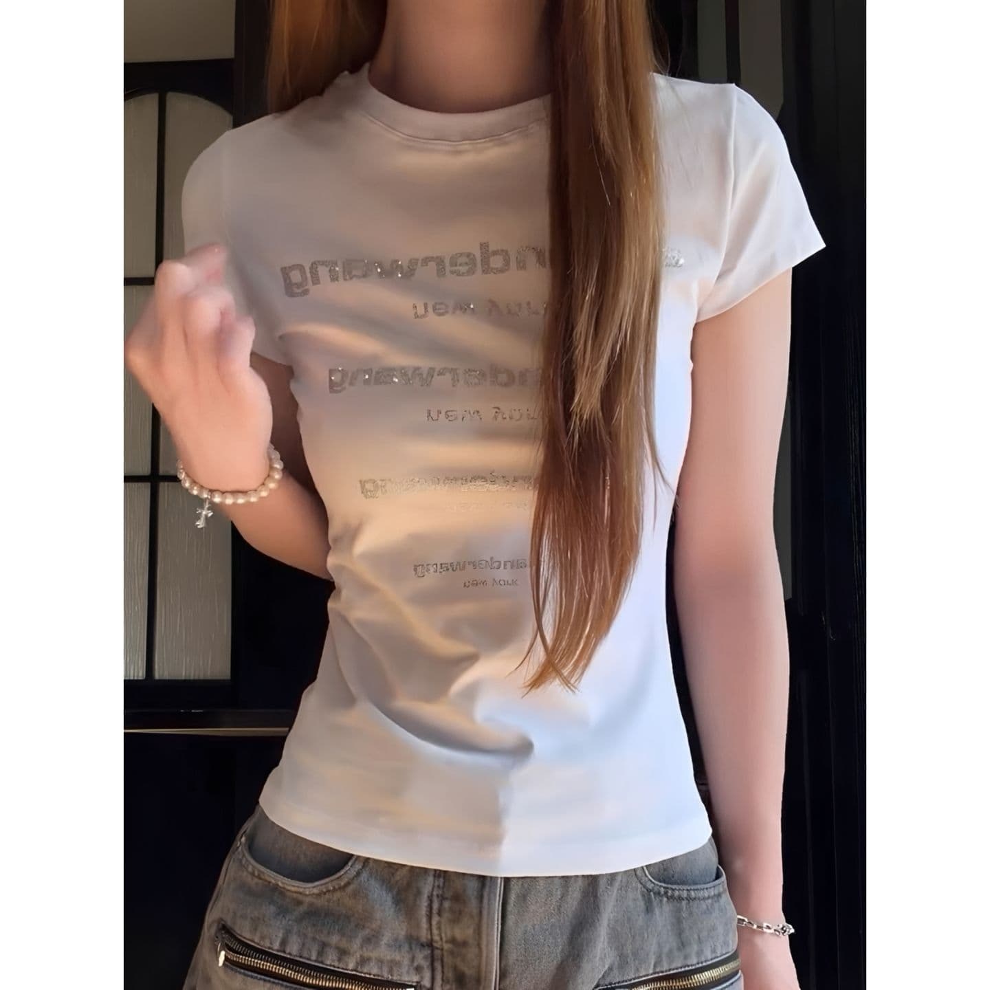 광저우 원단 핫픽스 완제품 210 그램 95 면 40s 오스트리아 델 디자인 센스 몸매 가꾸기 알파벳 반팔 이미지 4