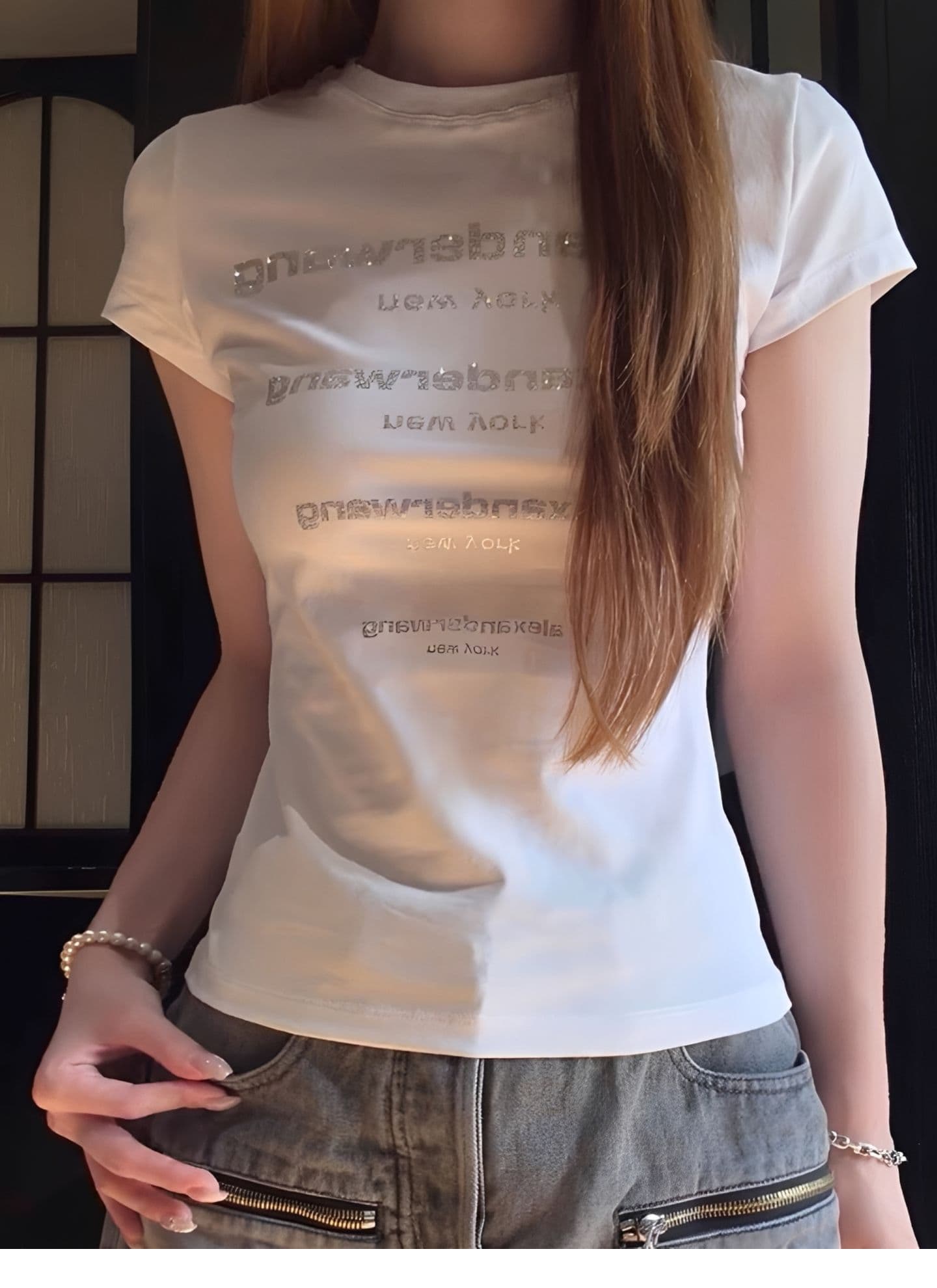 광저우 원단 핫픽스 완제품 210 그램 95 면 40s 오스트리아 델 디자인 센스 몸매 가꾸기 알파벳 반팔 상세 이미지 4