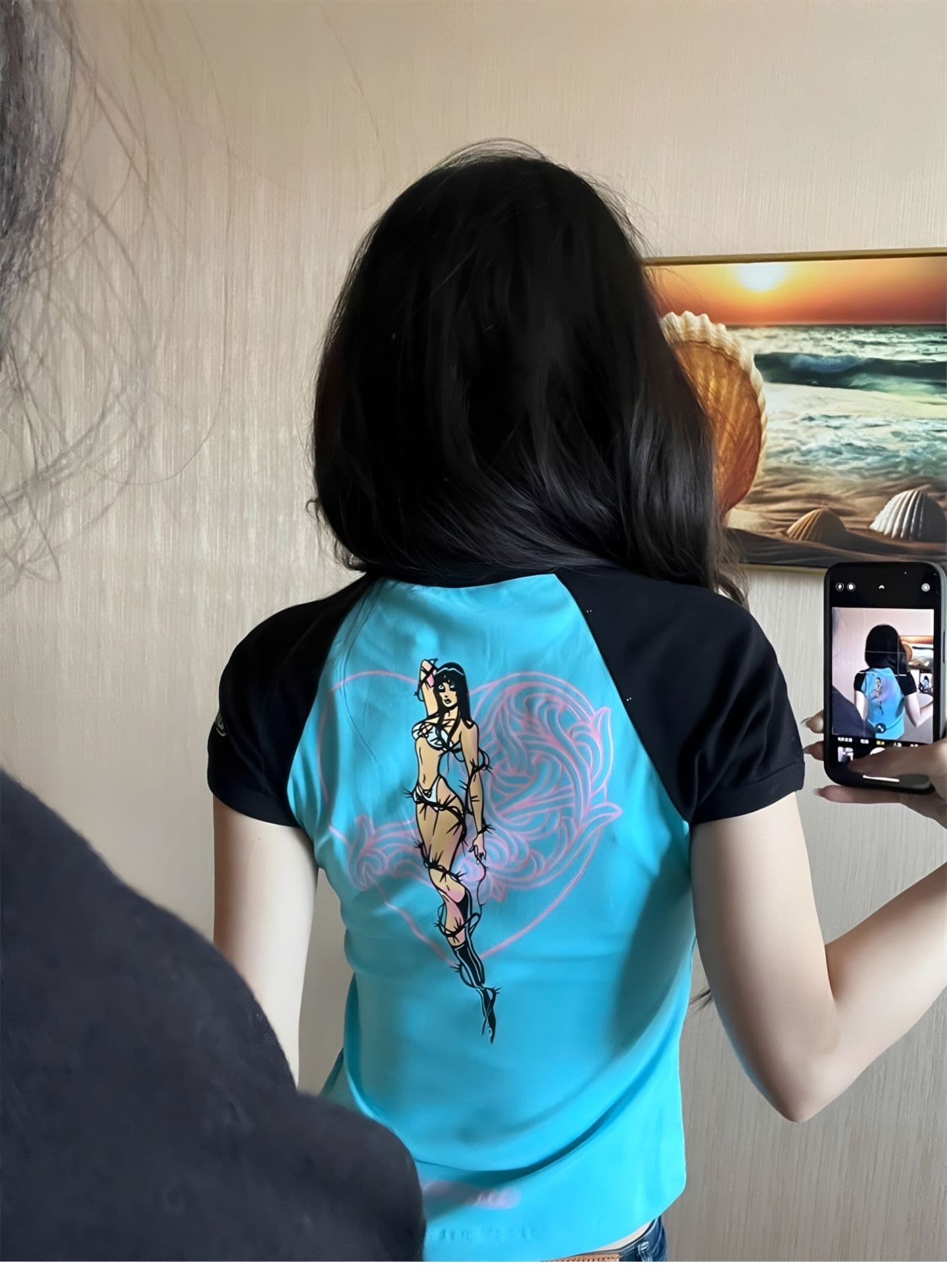 광저우 원단 프린트 완제품 210 그램 95 면 아메리칸 레트로 패치워크 색상 삽입 어깨 소매 쇼트 스타일 맨위 상세 이미지 4