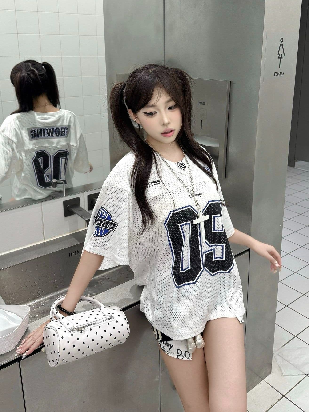 원본 것 압력 라인 자수 표준 프린트 광저우 원단 반팔 티셔츠 여성 상세 이미지 6