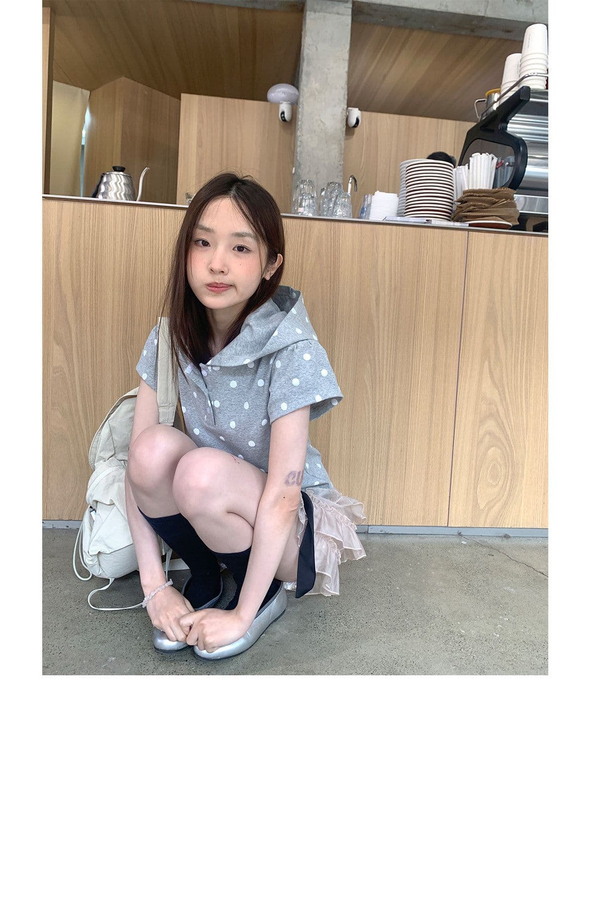 한국 스타일 후드 도트 무늬 반팔 티셔츠 여성 여름 새로운 슬림해 보이는 다용도 디자인 센스 풀오버 캐주얼 긍정적 인 어깨 의류 상세 이미지 9