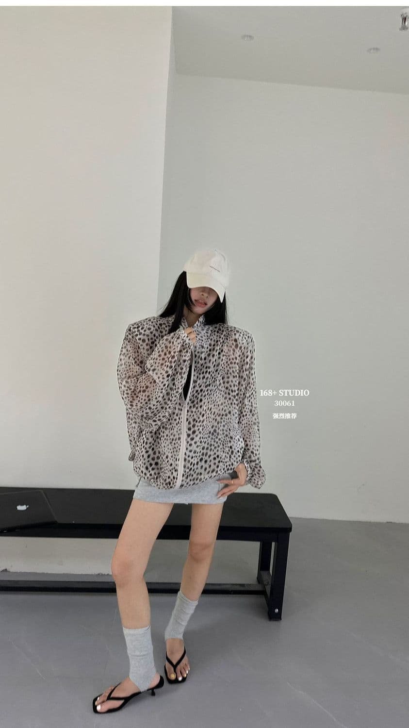 아메리칸 레트로 레오파드 무늬 자외선 차단 여성 코트 여름 얇은 스타일 루즈핏 스탠드 칼라 핫걸 바람 캐주얼 운동 재킷 맨위 상세 이미지 4