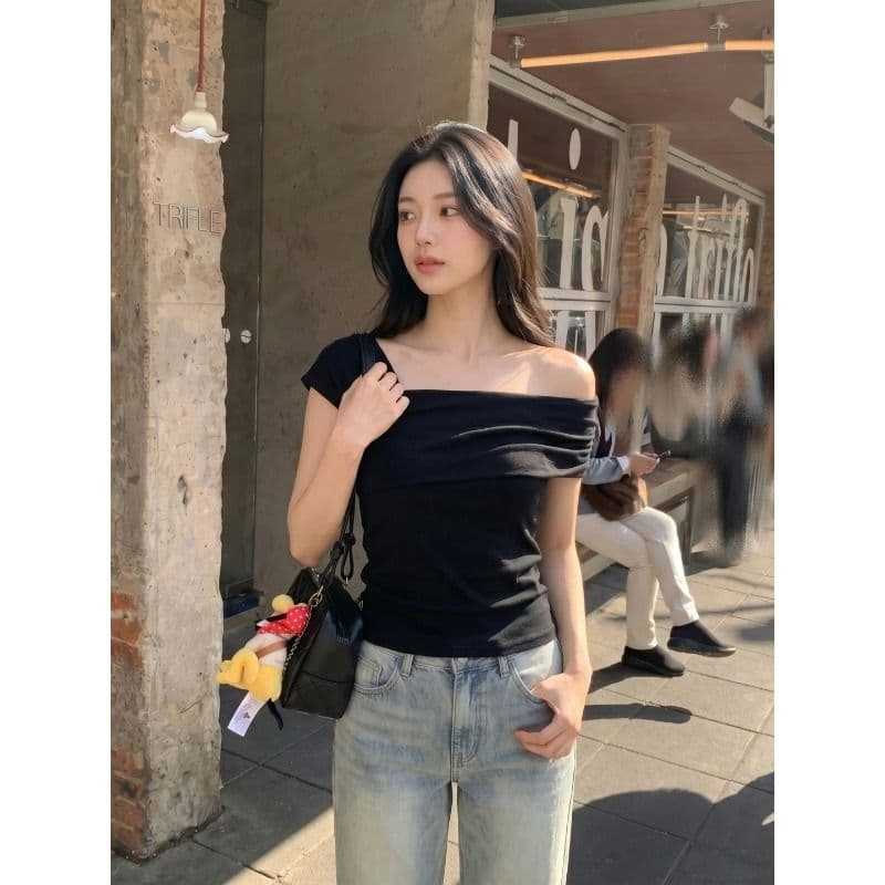 원본 것 체크무늬 오프숄더 반팔 티셔츠 여름 쇼트 스타일 몸매 가꾸기 슬림해 보이는 검정색 핫걸 맨위 이미지 3