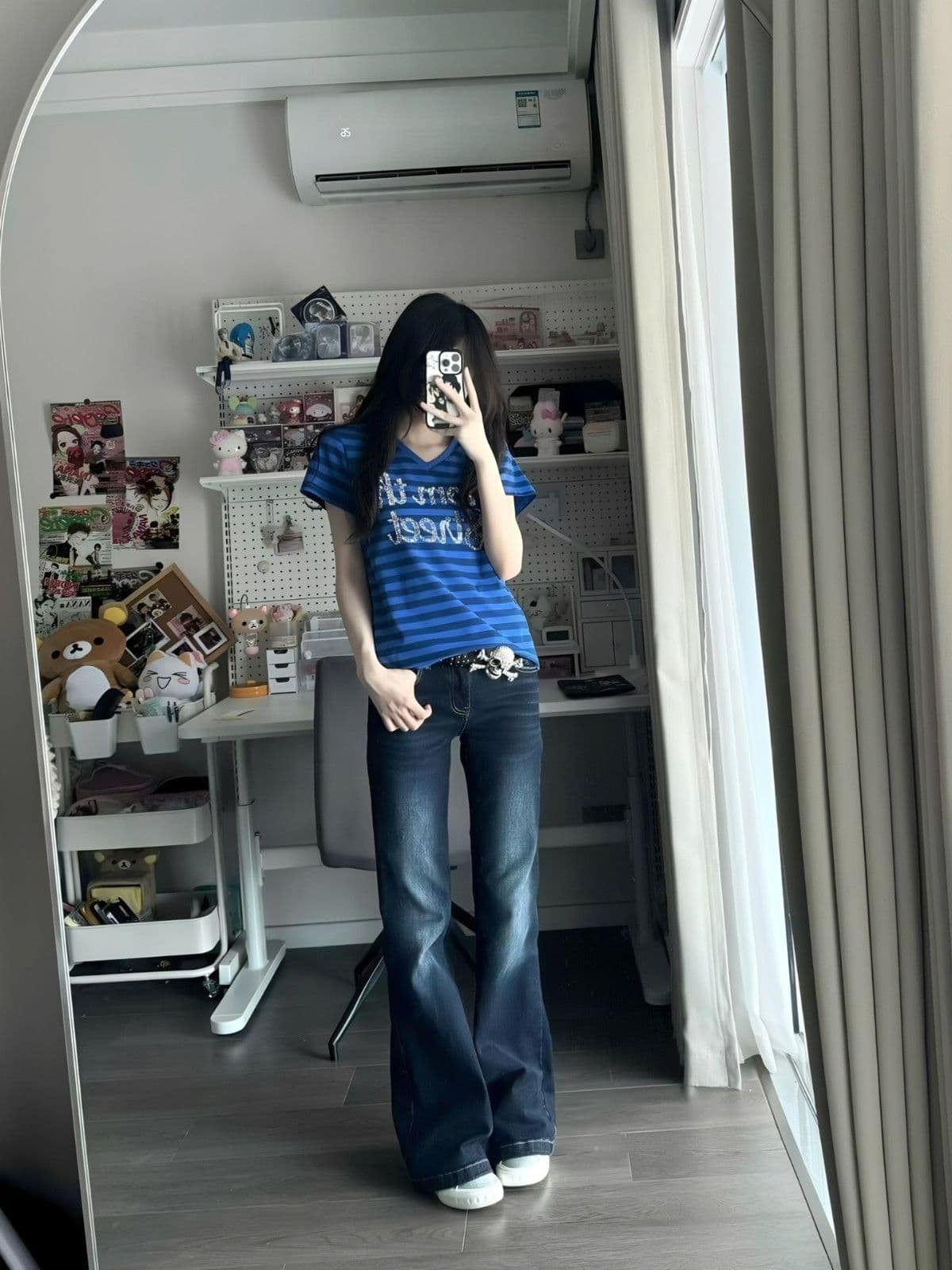 광저우 원단 원본 원단 핫픽스 y2k 고대 조기 맛 핫픽스 알파벳 몸매 가꾸기 슬림해 보이는 V넥 반팔 맨위