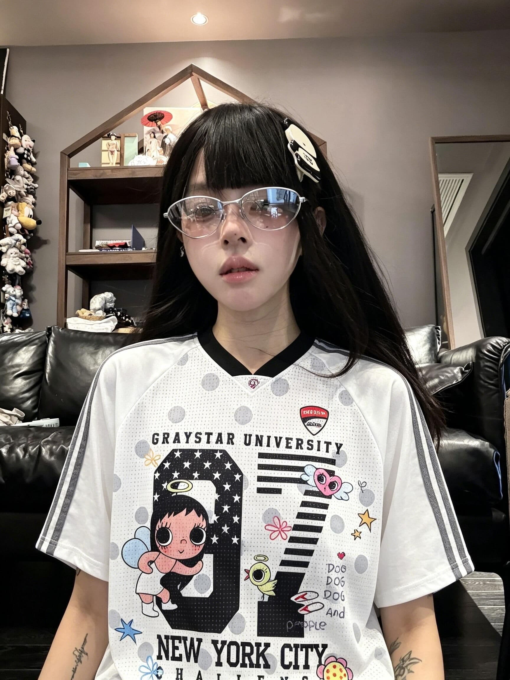 원본 명중 이사회 좋은 품질 원본 네클라인 광저우 원단 V넥 반팔 티셔츠 여성 상세 이미지 5