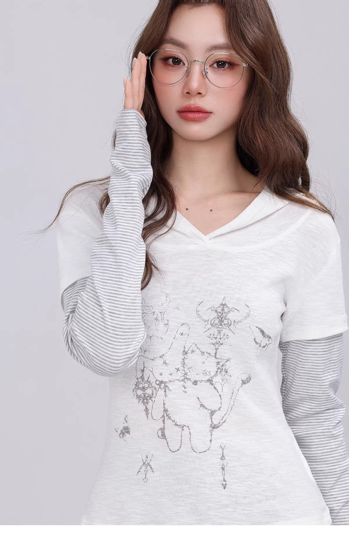 40 1 1 순면 210 그램 후드 이후 패키지 칼라 만화 프린트 페이크 레이어드 스트라이프 긴팔 티셔츠 여성 기본 셔츠 상세 이미지 2