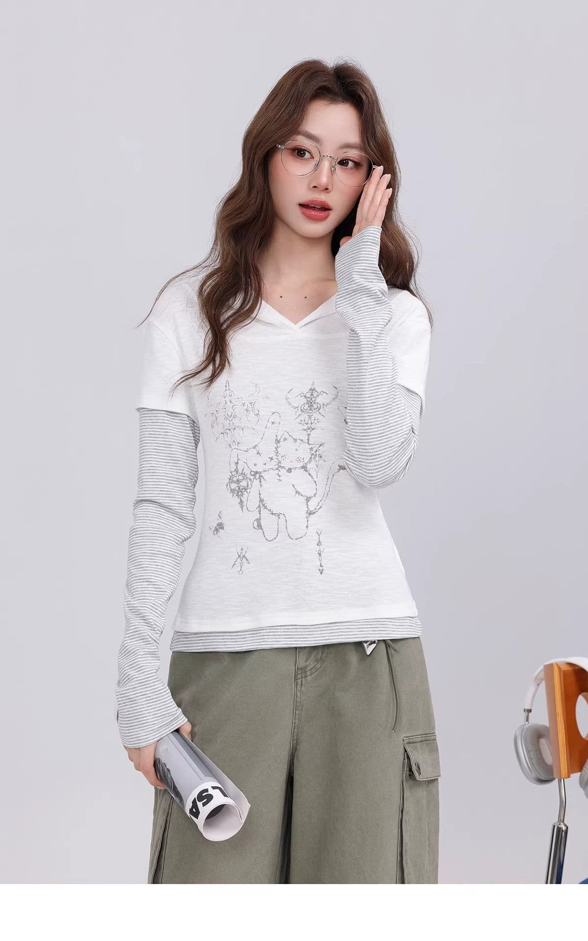 40 1 1 순면 210 그램 후드 이후 패키지 칼라 만화 프린트 페이크 레이어드 스트라이프 긴팔 티셔츠 여성 기본 셔츠 상세 이미지 3