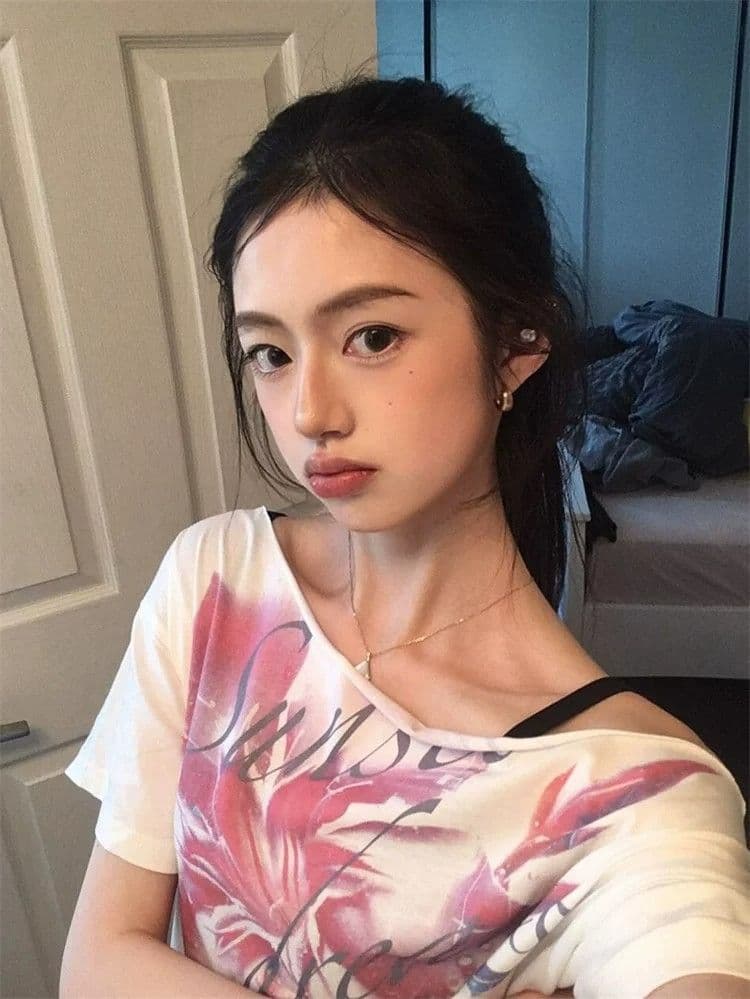 원본 품질 달콤함 소녀 오프숄더 티셔츠 여성 프린트 반팔 맨위 상세 이미지 6