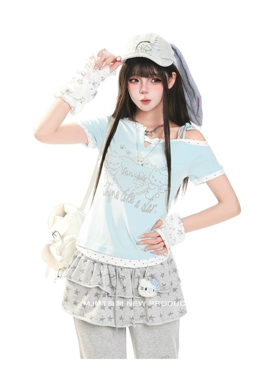 40 1 1 오스트리아 세대 서울 면 210 그램 프린트 패치워크 페이크 레이어드 V넥 오프숄더 스트랩 반팔 티셔츠 여성 셔츠 상세 이미지 6