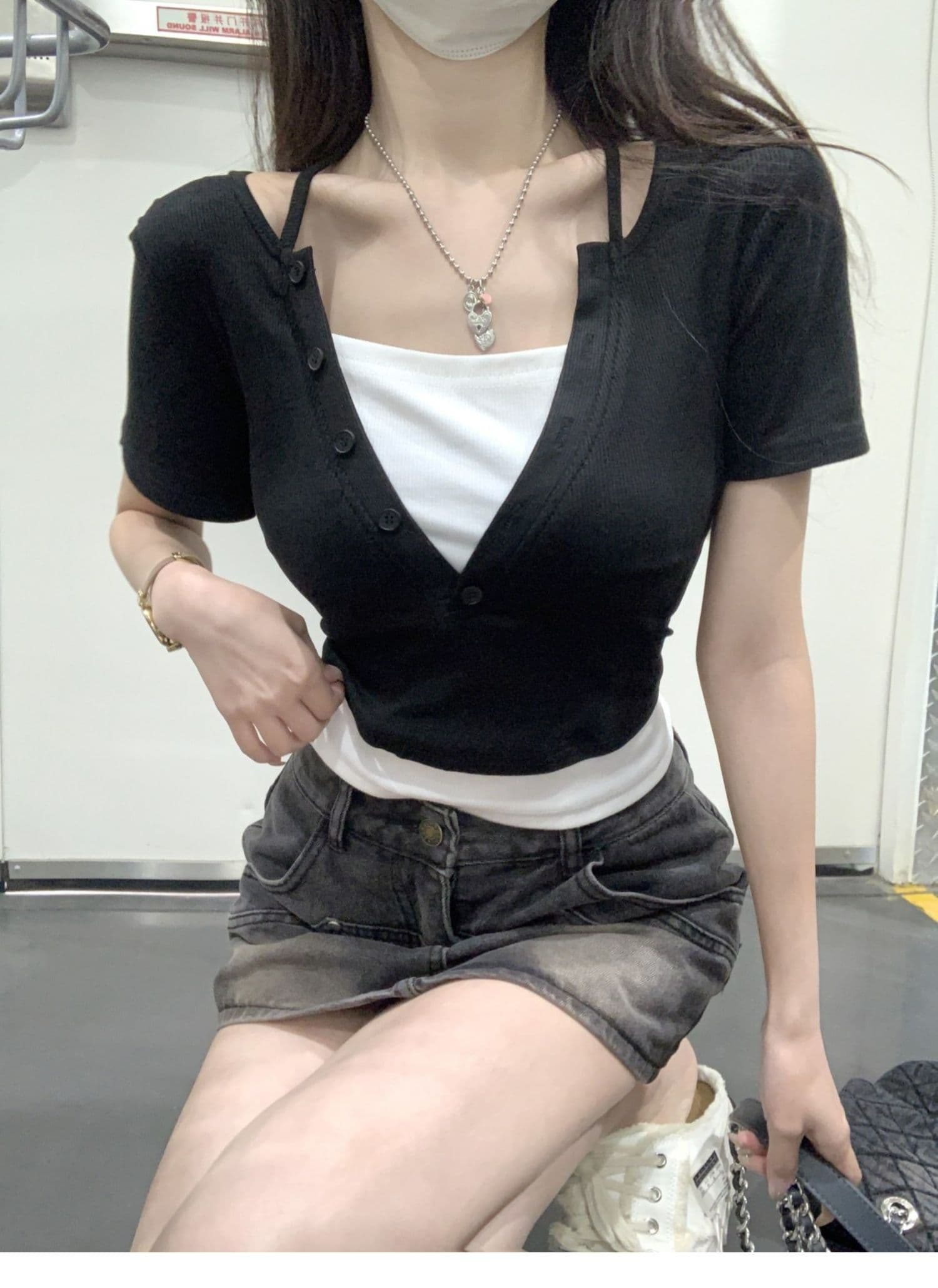 리브 여름 새로운 여성 의류 순면 순수한 욕망 행침 목 페이크 레이어드 디자인 센스 반팔 배색 티셔츠 맨위 상세 이미지 3