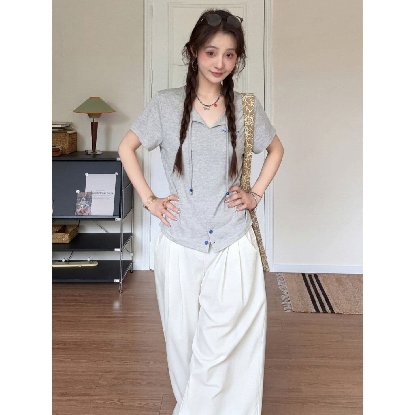 160 그램 아마 색상 포인트 긍정적 인 어깨 티셔츠 일반 몸매 가꾸기 펌프 로프 V넥 반팔 이미지 2