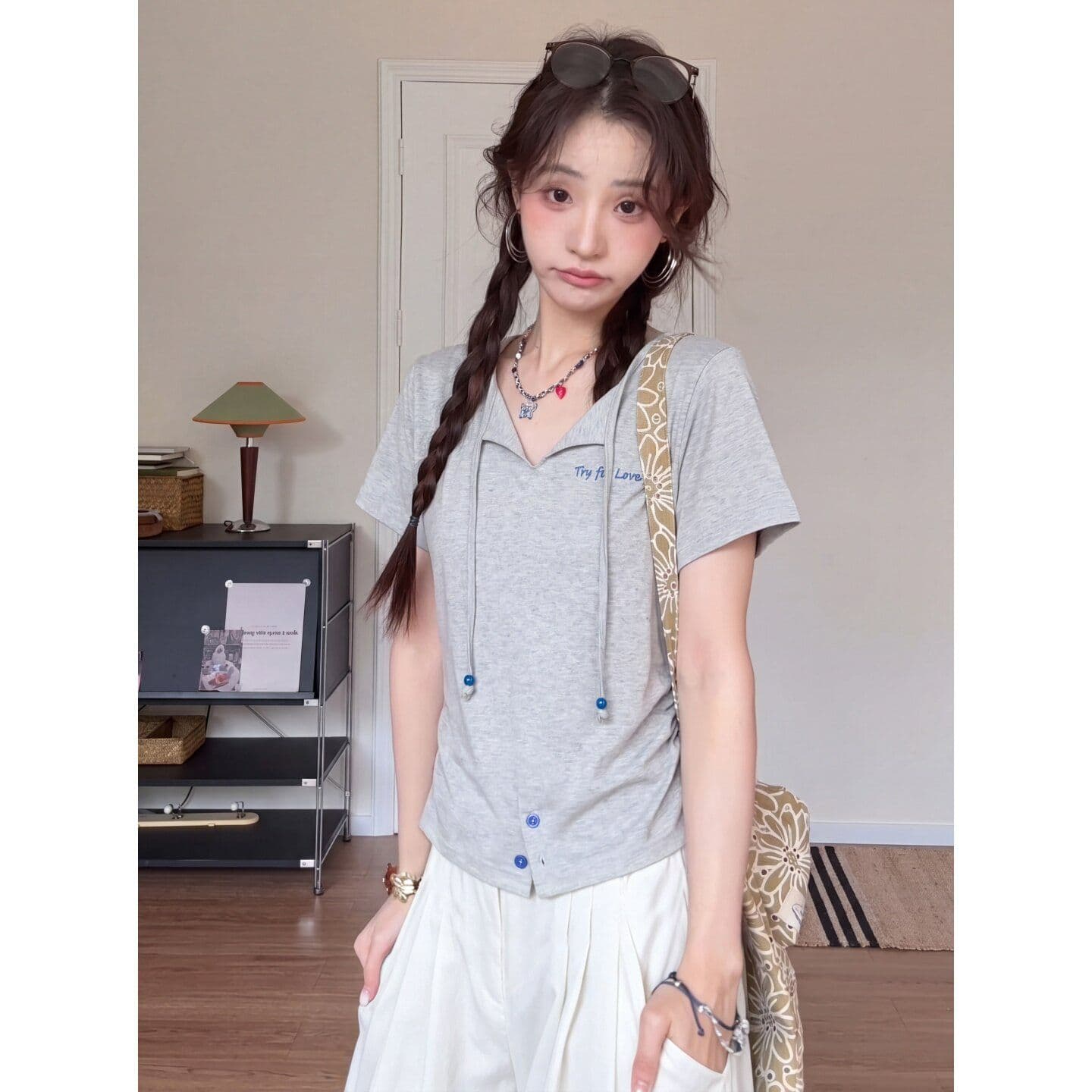 160 그램 아마 색상 포인트 긍정적 인 어깨 티셔츠 일반 몸매 가꾸기 펌프 로프 V넥 반팔 이미지 4