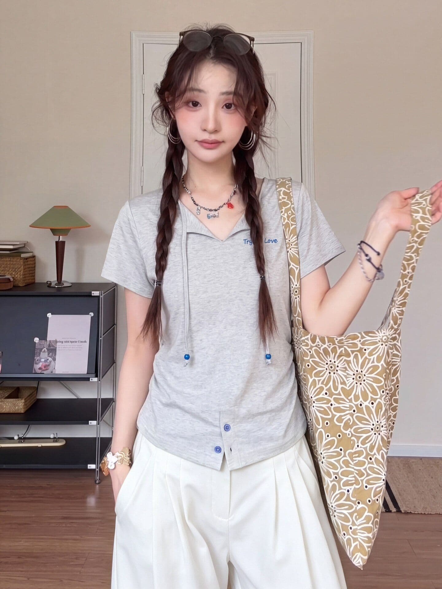 160 그램 아마 색상 포인트 긍정적 인 어깨 티셔츠 일반 몸매 가꾸기 펌프 로프 V넥 반팔 상세 이미지 3