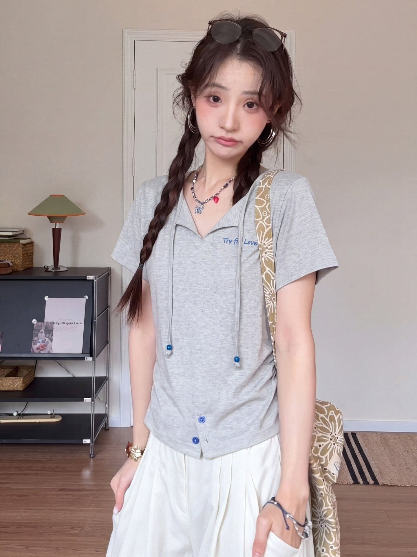 160 그램 아마 색상 포인트 긍정적 인 어깨 티셔츠 일반 몸매 가꾸기 펌프 로프 V넥 반팔 상세 이미지 5