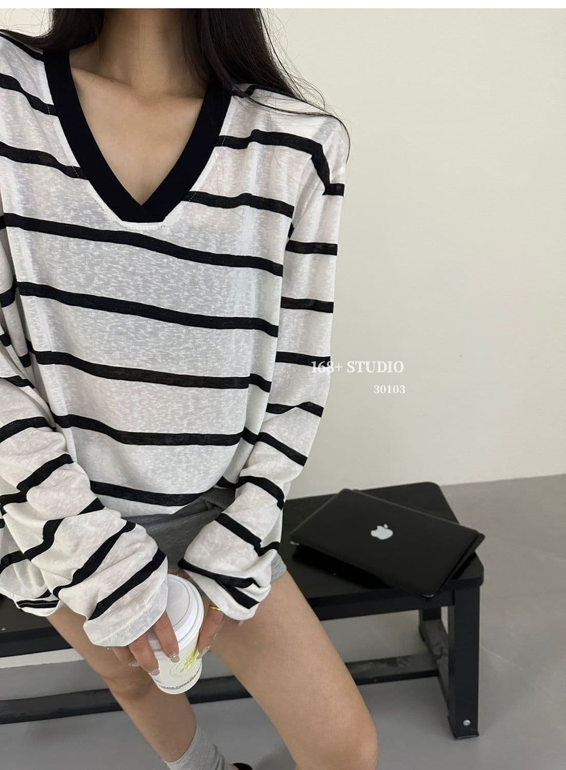 아메리칸 레트로 회색 빨간색 스트라이프 V넥 긴팔 티셔츠 여성 여름 루즈핏 슬림해 보이는 느긋한 바람 자외선 차단 맨위 중간 길이 상세 이미지 5