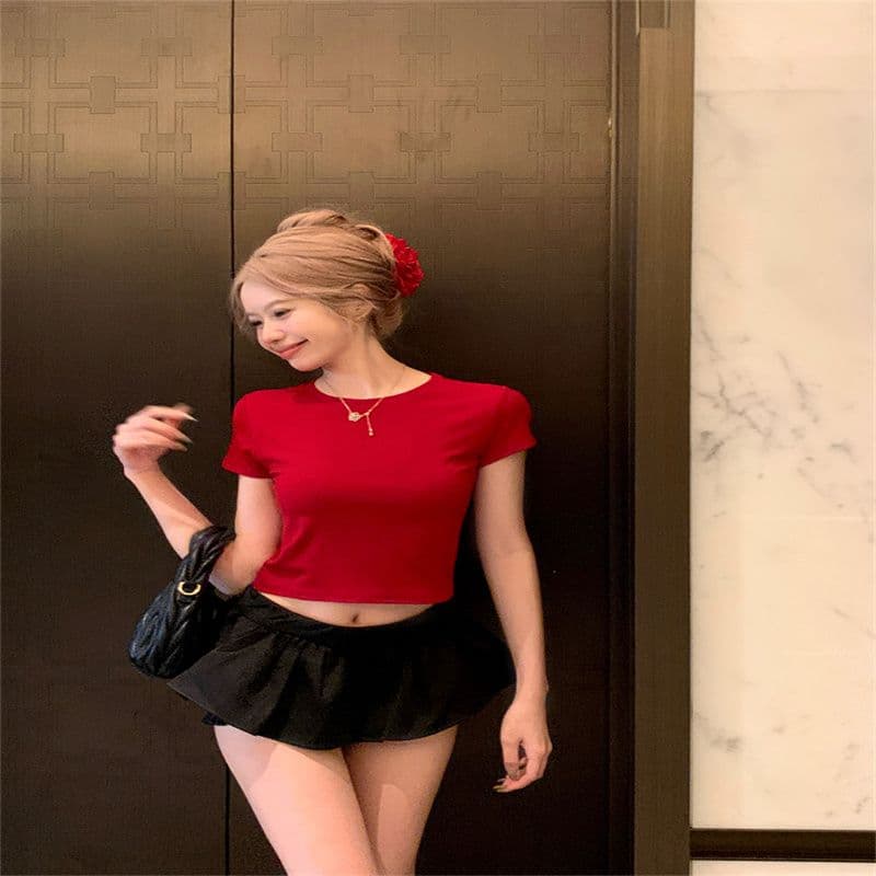 나비 자수 홀로우 아웃 라운드 넥 반팔 티셔츠 여성 여름 디자인 센스 작은 대중 몸매 가꾸기 핫걸 쇼트 스타일 빨간색 맨위 상세 이미지 6