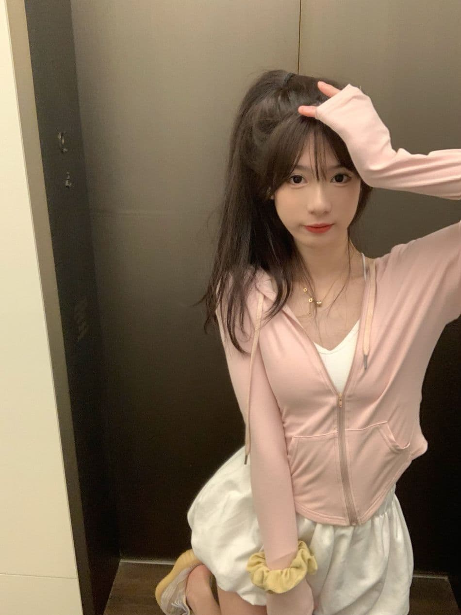 리브 한 부서 후드 얇은 스타일 자외선 차단 의류 여성 의류 운동 핫걸 품격 몸매 가꾸기 슬림해 보이는 긴팔 짧은 외투 맨위 상세 이미지 7