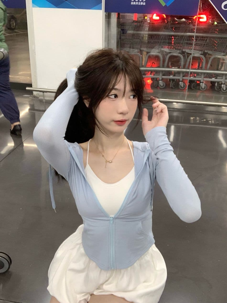리브 한 부서 후드 얇은 스타일 자외선 차단 의류 여성 의류 운동 핫걸 품격 몸매 가꾸기 슬림해 보이는 긴팔 짧은 외투 맨위 상세 이미지 18