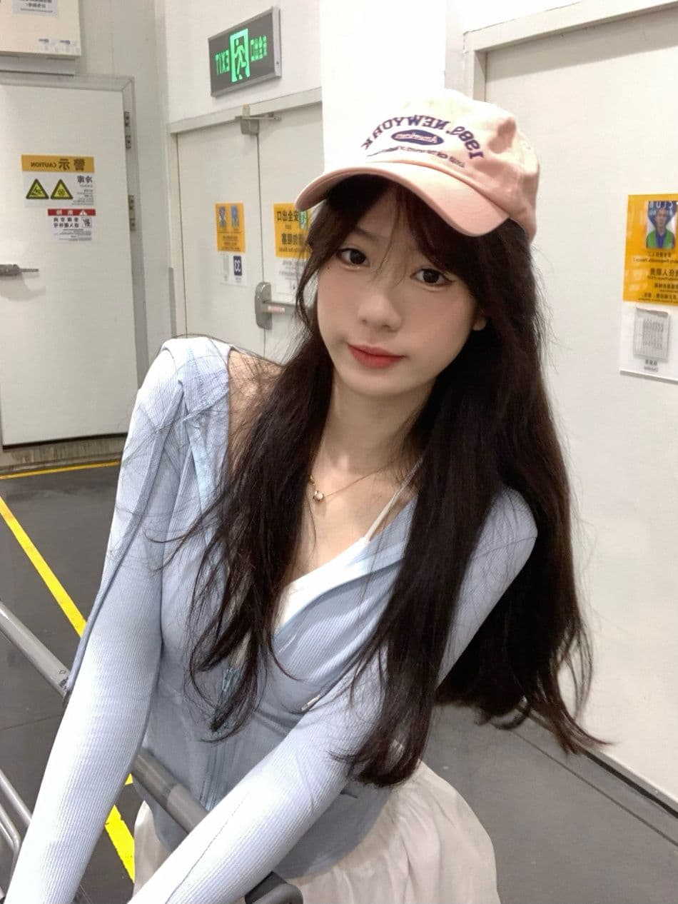리브 한 부서 후드 얇은 스타일 자외선 차단 의류 여성 의류 운동 핫걸 품격 몸매 가꾸기 슬림해 보이는 긴팔 짧은 외투 맨위 상세 이미지 21