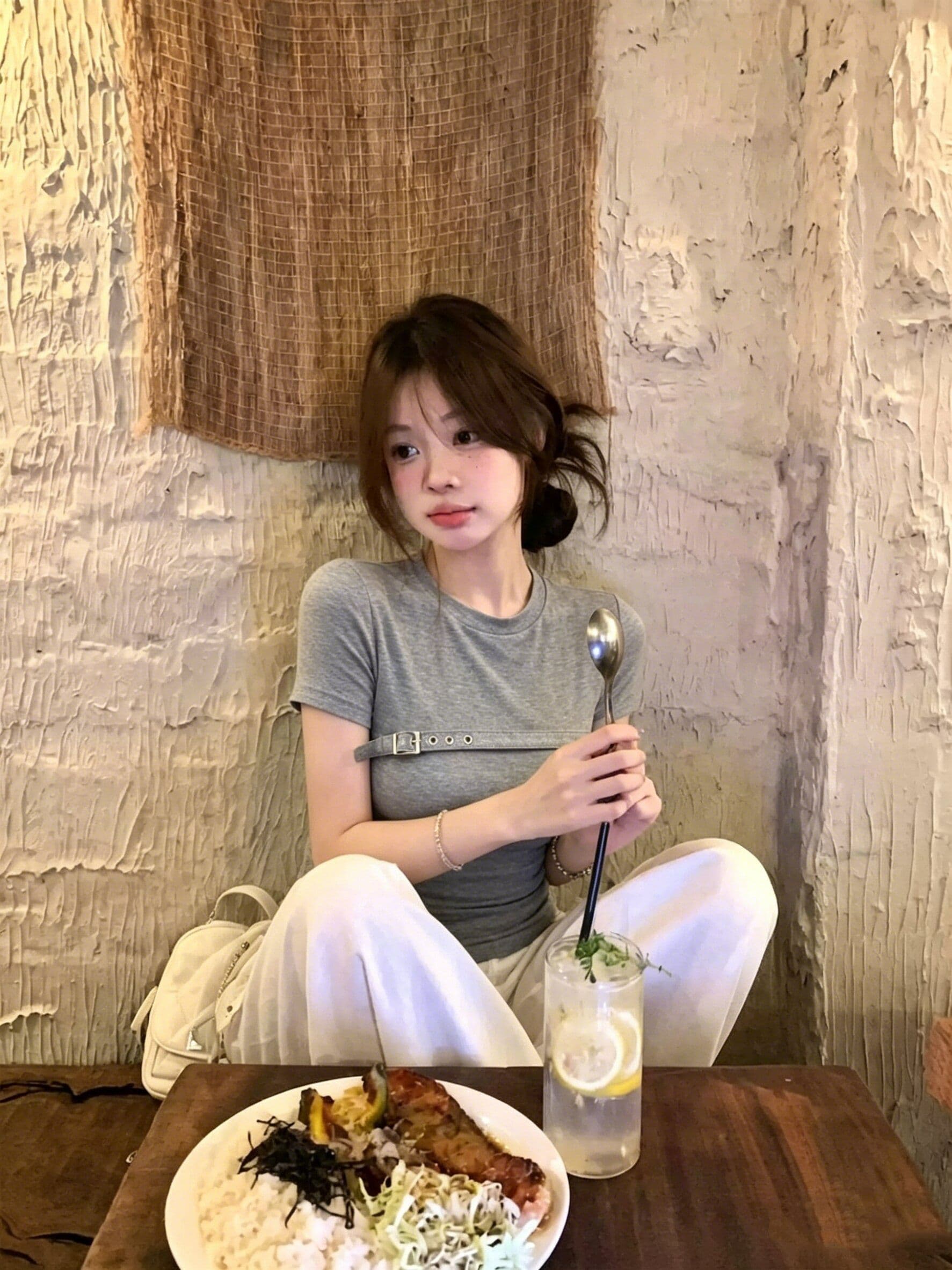 사람들 면 아메리칸 핫걸 바람 긍정적 인 어깨 반팔 티셔츠 여성 여름 가슴 벨트 버클 장식 몸매 가꾸기 슬림해 보이는 맨위 상세 이미지 5