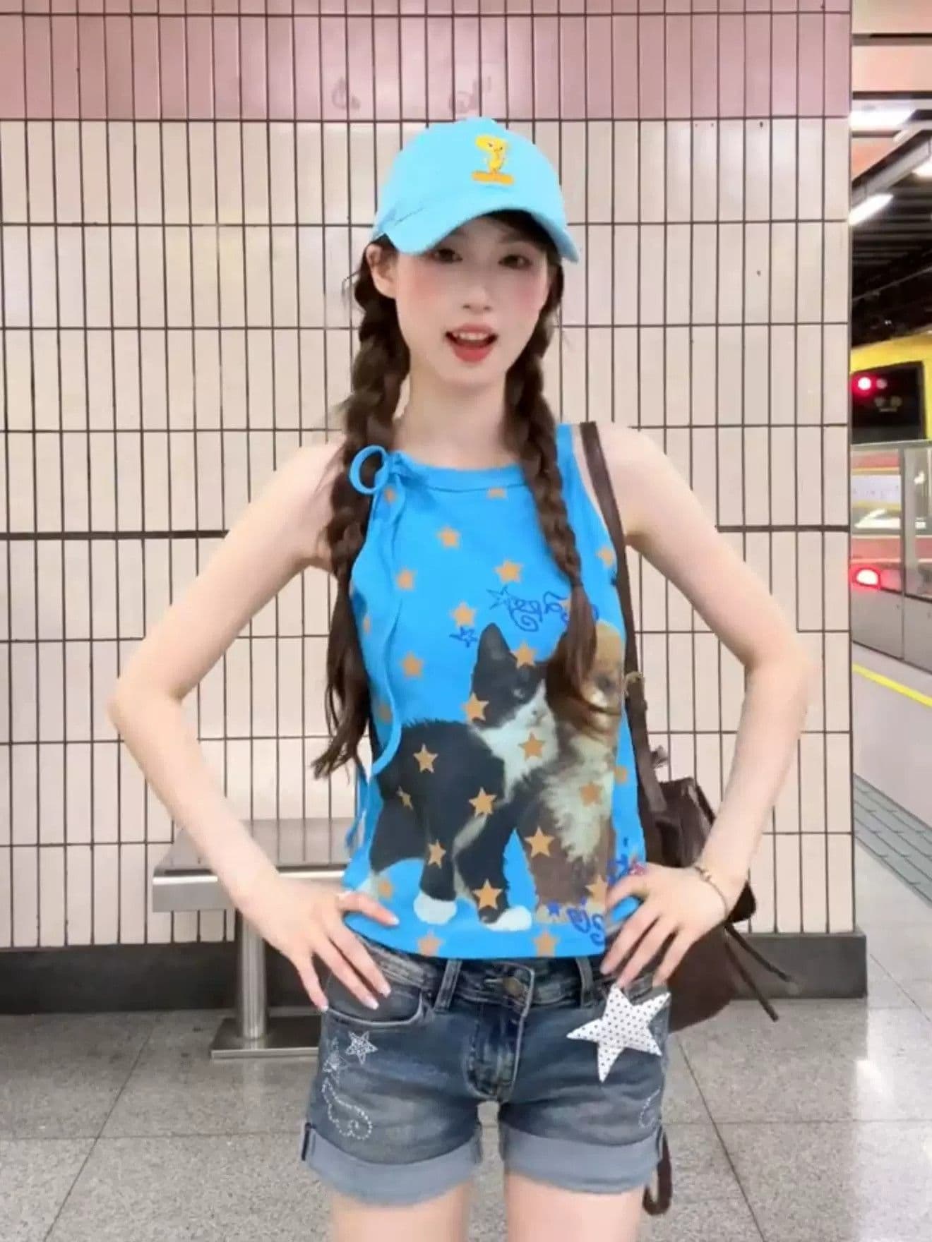 모달 면 파란색 별 새끼 고양이 프린트 캐미솔 여름 외출용 몸매 가꾸기 맨위 상세 이미지 2