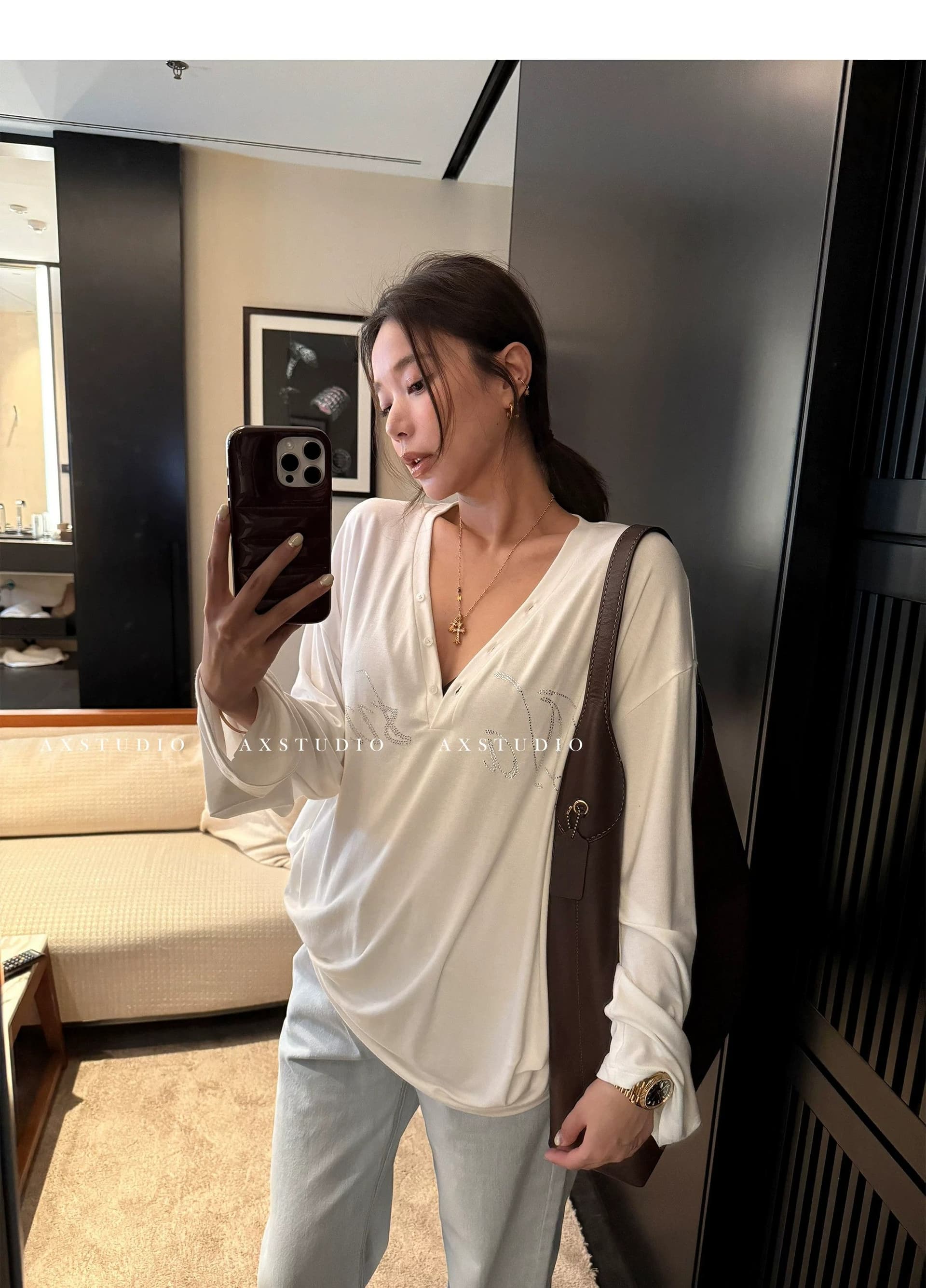 원본 것 알파벳 핫픽스 V넥 루즈핏 긴팔 자외선 차단 티셔츠 여성 셔츠 상세 이미지 9