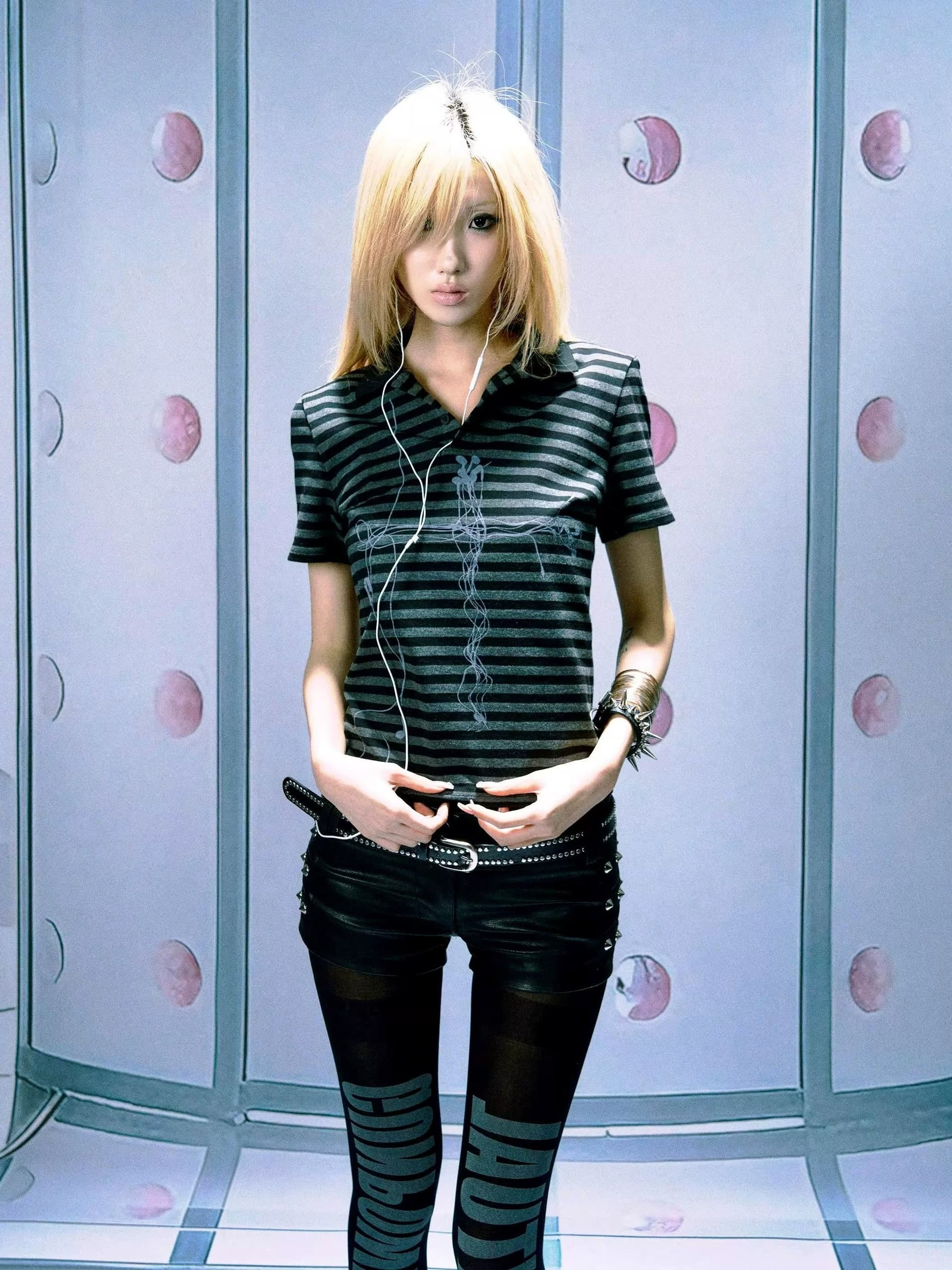 스트라이프 긍정적 인 어깨 반팔 여성 여름 십자가 프린트 POLO 셔츠 티셔츠 몸매 가꾸기 빛 아시아 인 맨위 상세 이미지 2