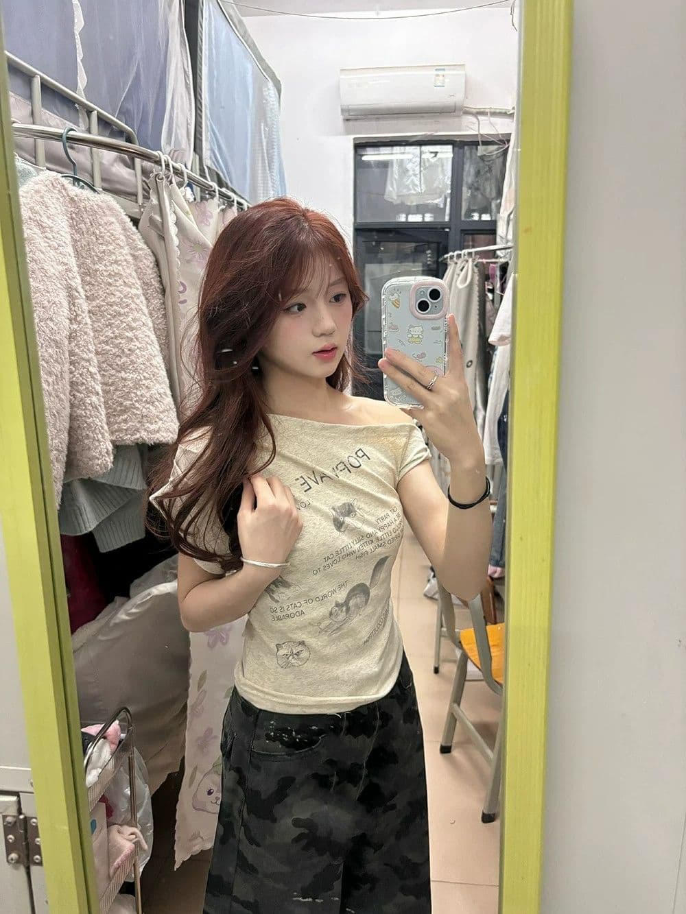 원본 품질 핫걸 비스듬한 어깨 프린트 티셔츠 여성 디자인 센스 불규칙 몸매 가꾸기 상세 이미지 4