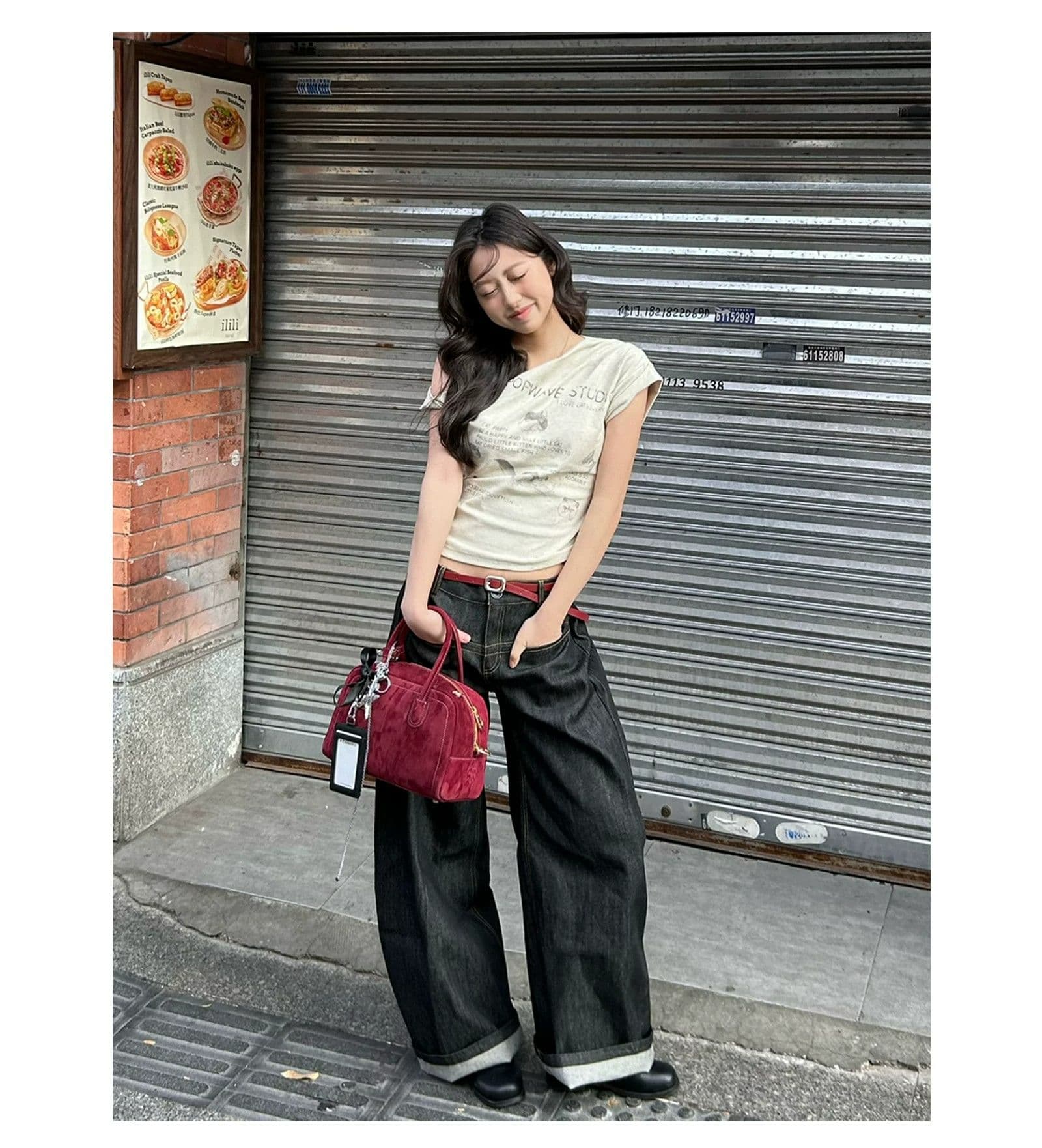 원본 품질 핫걸 비스듬한 어깨 프린트 티셔츠 여성 디자인 센스 불규칙 몸매 가꾸기 상세 이미지 13
