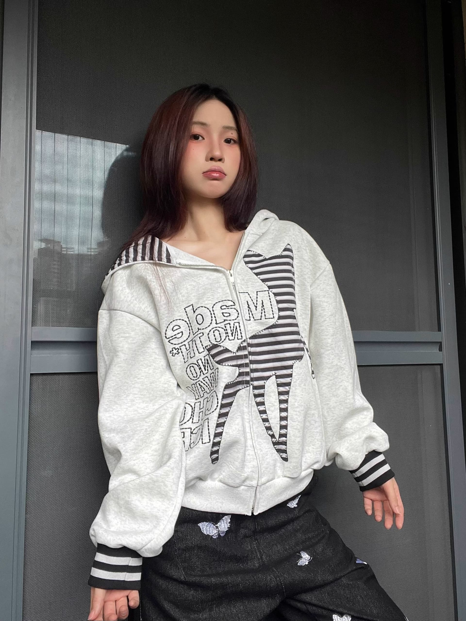 얇은 스타일 원본 솜씨 자수 패치 이후 패키지 칼라 순수한 Mianhua 면 복합 후드티 여성 상세 이미지 4