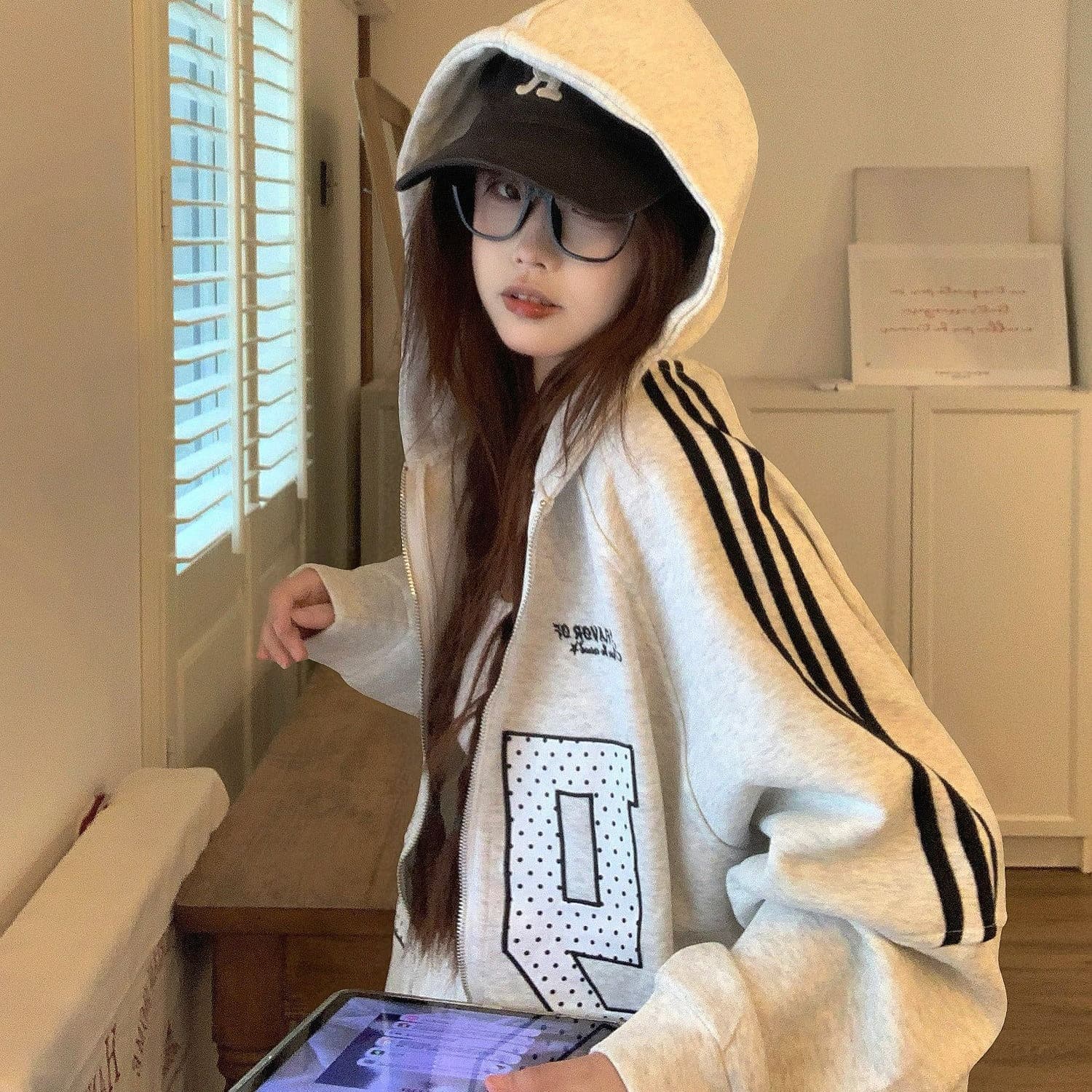 얇은 스타일 백금 지퍼 소매 구멍 압력 라인 자수 이후 패키지 칼라 순수한 Mianhua 면 복합 후드티 여성 이미지 5
