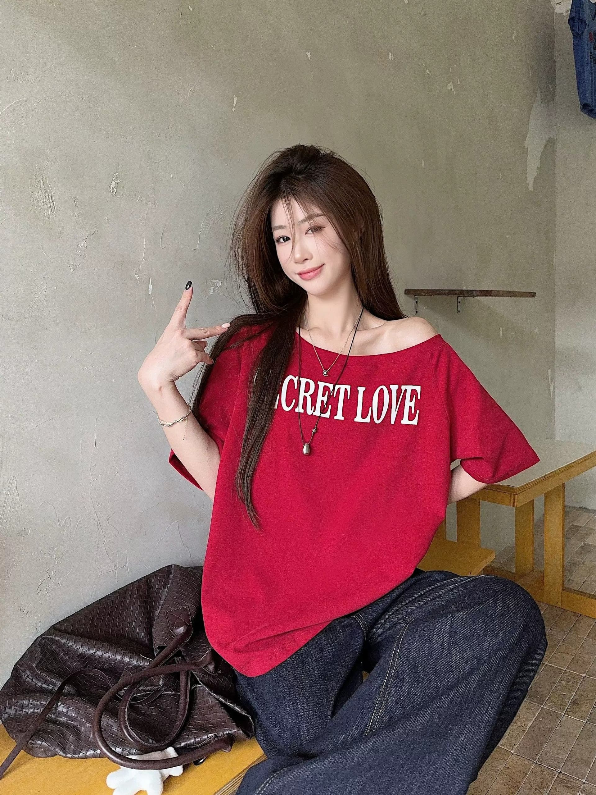 원본 품질 아메리칸 레트로 와인 레드 비스듬한 어깨 반팔 티셔츠 오프숄더 맨위 상세 이미지 11