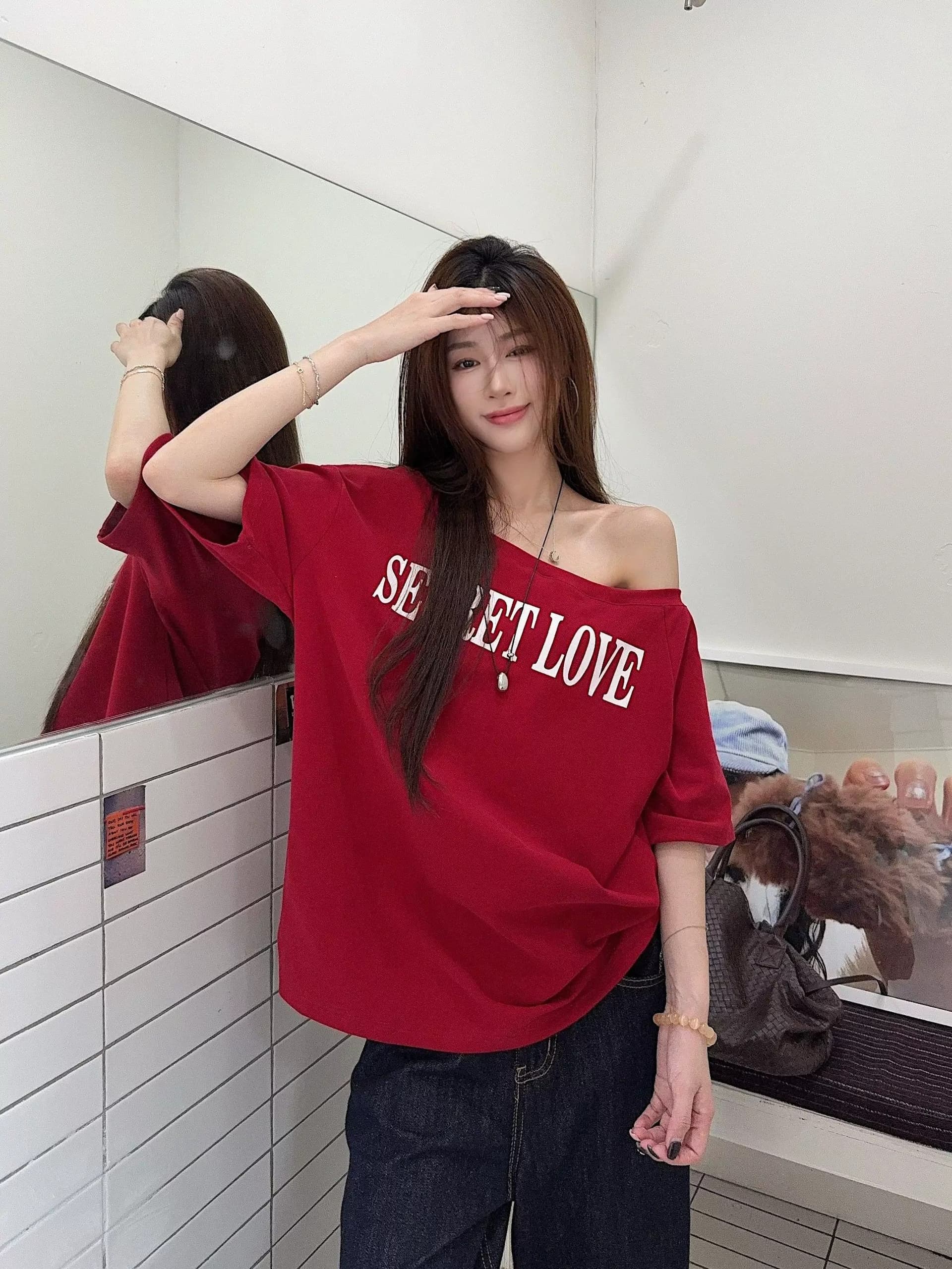 원본 품질 아메리칸 레트로 와인 레드 비스듬한 어깨 반팔 티셔츠 오프숄더 맨위 상세 이미지 14