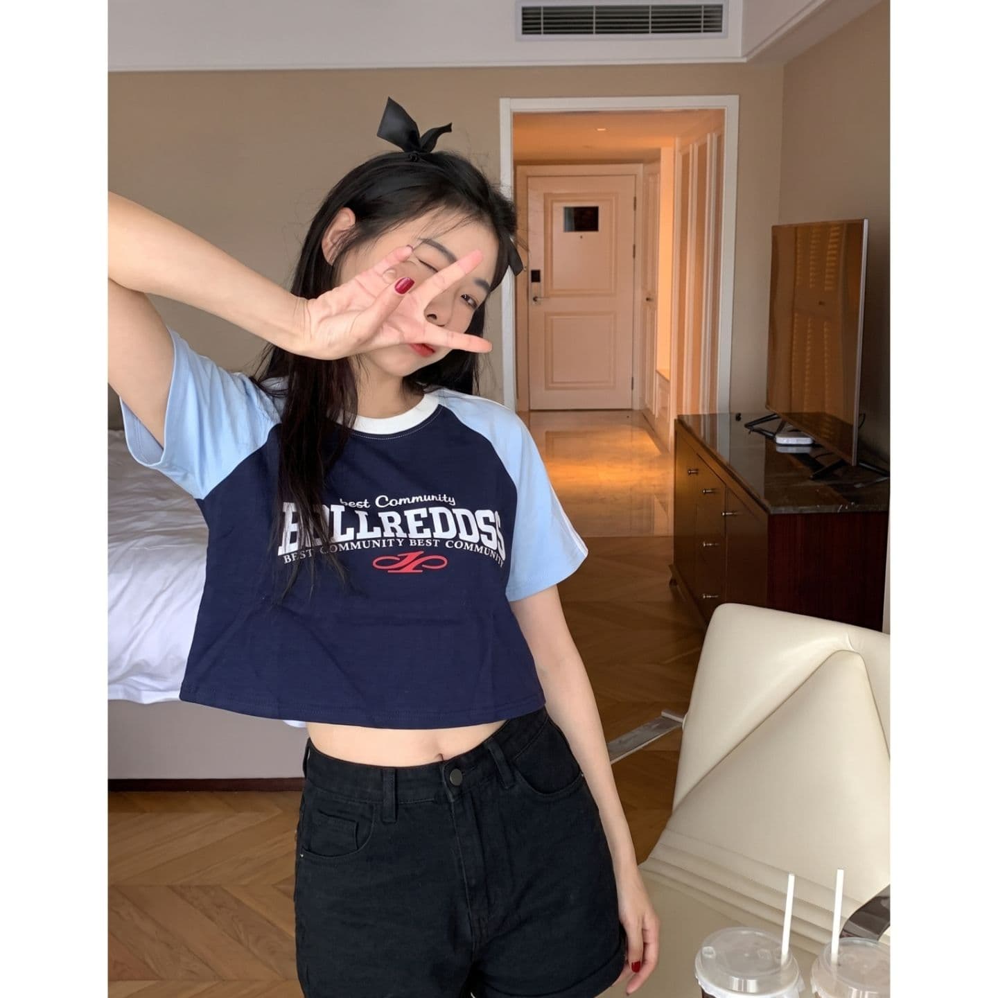 광저우 원단 원본 원단 아메리칸 레트로 알파벳 프린트 삽입 어깨 소매 반팔 여름 작은 키 맨위