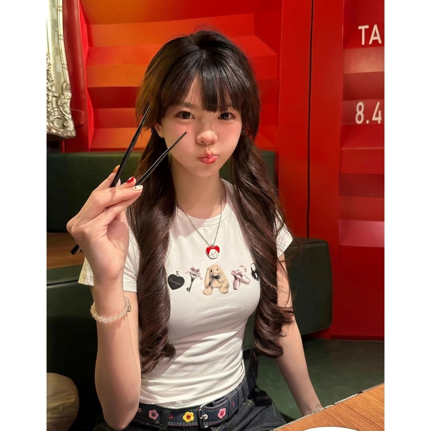 광저우 원단 원본 원단 디지털 직분사 만화 토끼 프린트 반팔 여름 작은 키 맨위