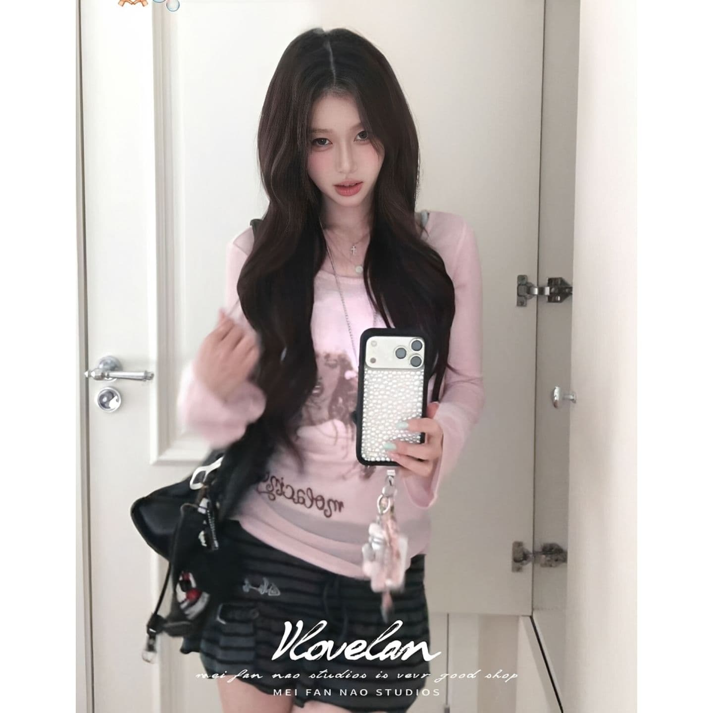 광저우 원단 원본 원단 디지털 직분사 아메리칸 레트로 초상화 핑크색 순수한 욕망 바람 긴팔 맨위 트렌디