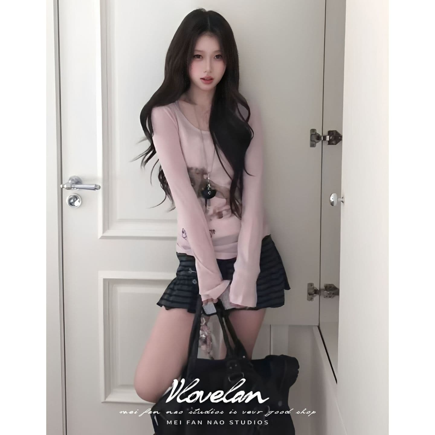 광저우 원단 원본 원단 디지털 직분사 아메리칸 레트로 초상화 핑크색 순수한 욕망 바람 긴팔 맨위 트렌디 이미지 2