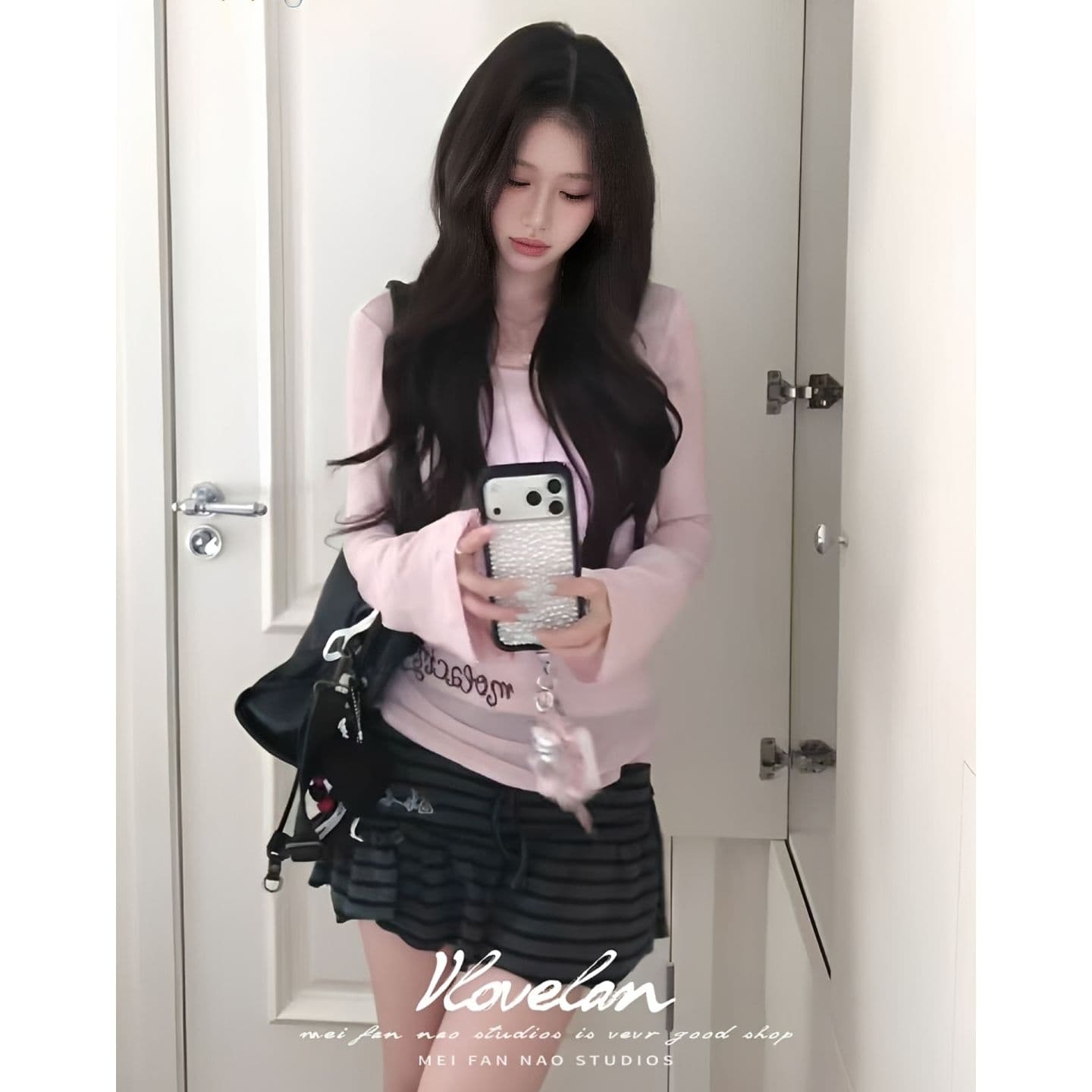 광저우 원단 원본 원단 디지털 직분사 아메리칸 레트로 초상화 핑크색 순수한 욕망 바람 긴팔 맨위 트렌디 이미지 4