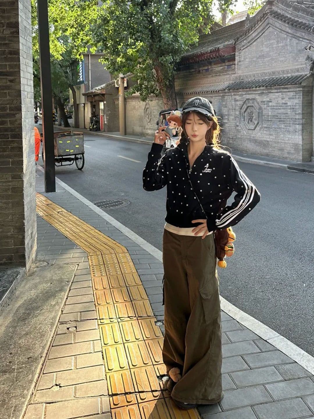 아메리칸 레트로 전체 인쇄 도트 무늬 스탠드 칼라 쇼트 스타일 재킷 2026 가을 오픈 가디건 후드티 여성 코트 상세 이미지 3