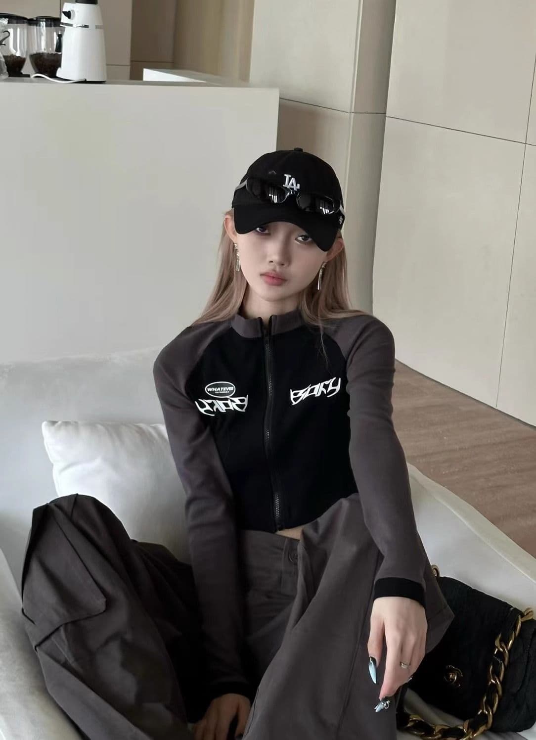 레트로 오토바이 반하이넥 쇼트 스타일 지퍼 여성 코트 2026 봄 가을 핫걸 타이트 하이웨이스트 긴팔 티셔츠 상세 이미지 10