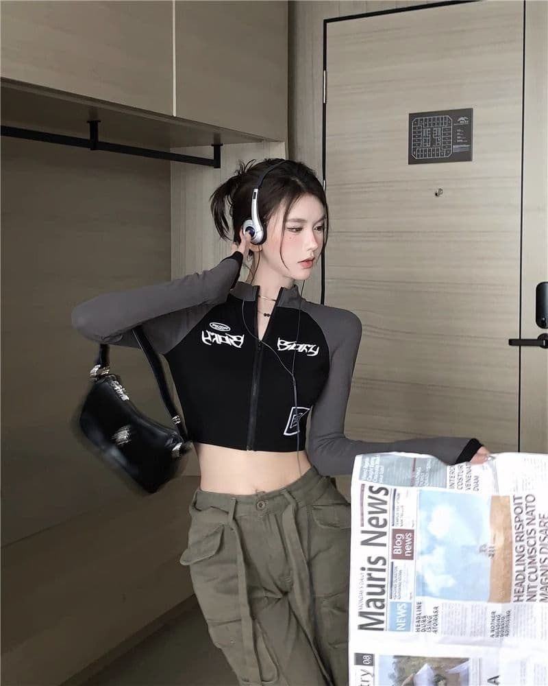 레트로 오토바이 반하이넥 쇼트 스타일 지퍼 여성 코트 2026 봄 가을 핫걸 타이트 하이웨이스트 긴팔 티셔츠 상세 이미지 22