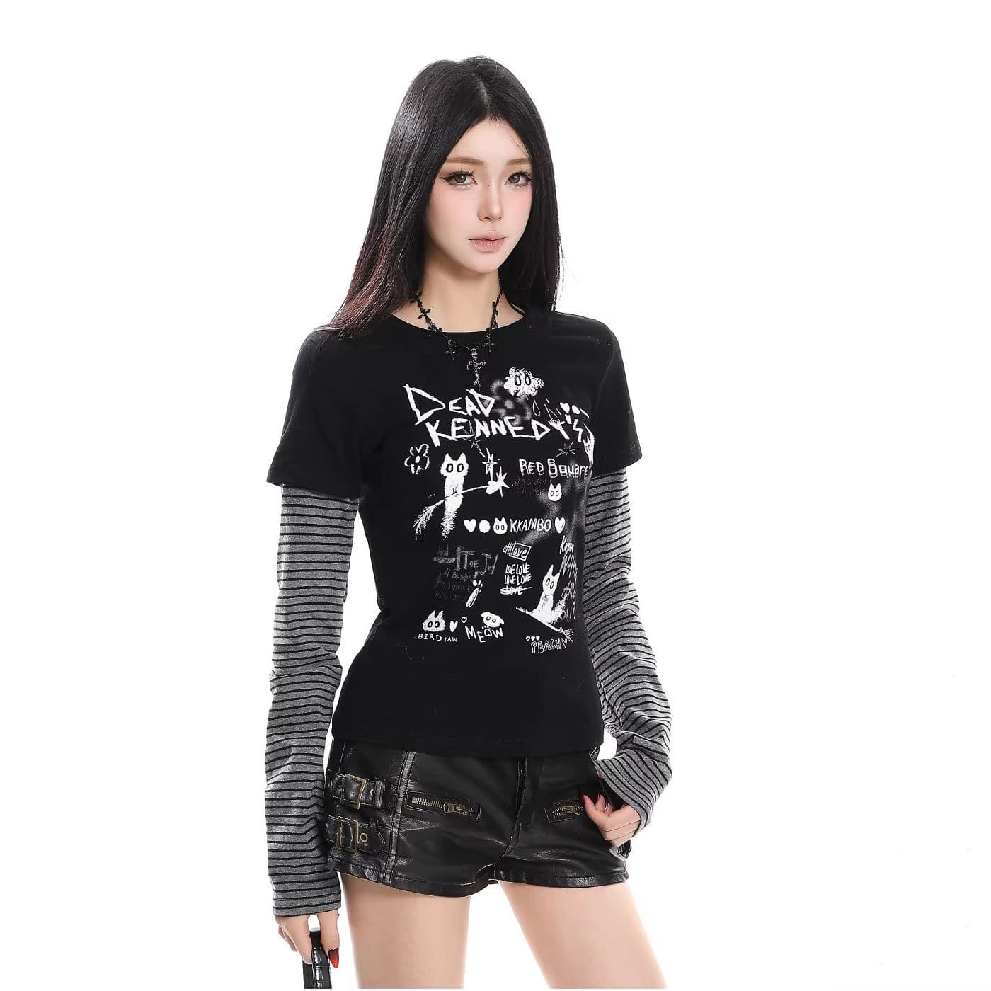 40 1 1 좋은 면 210 그램 페이크 레이어드 스트라이프 배색 만화 프린트 긴팔 티셔츠 여성 짧은 기본 셔츠
