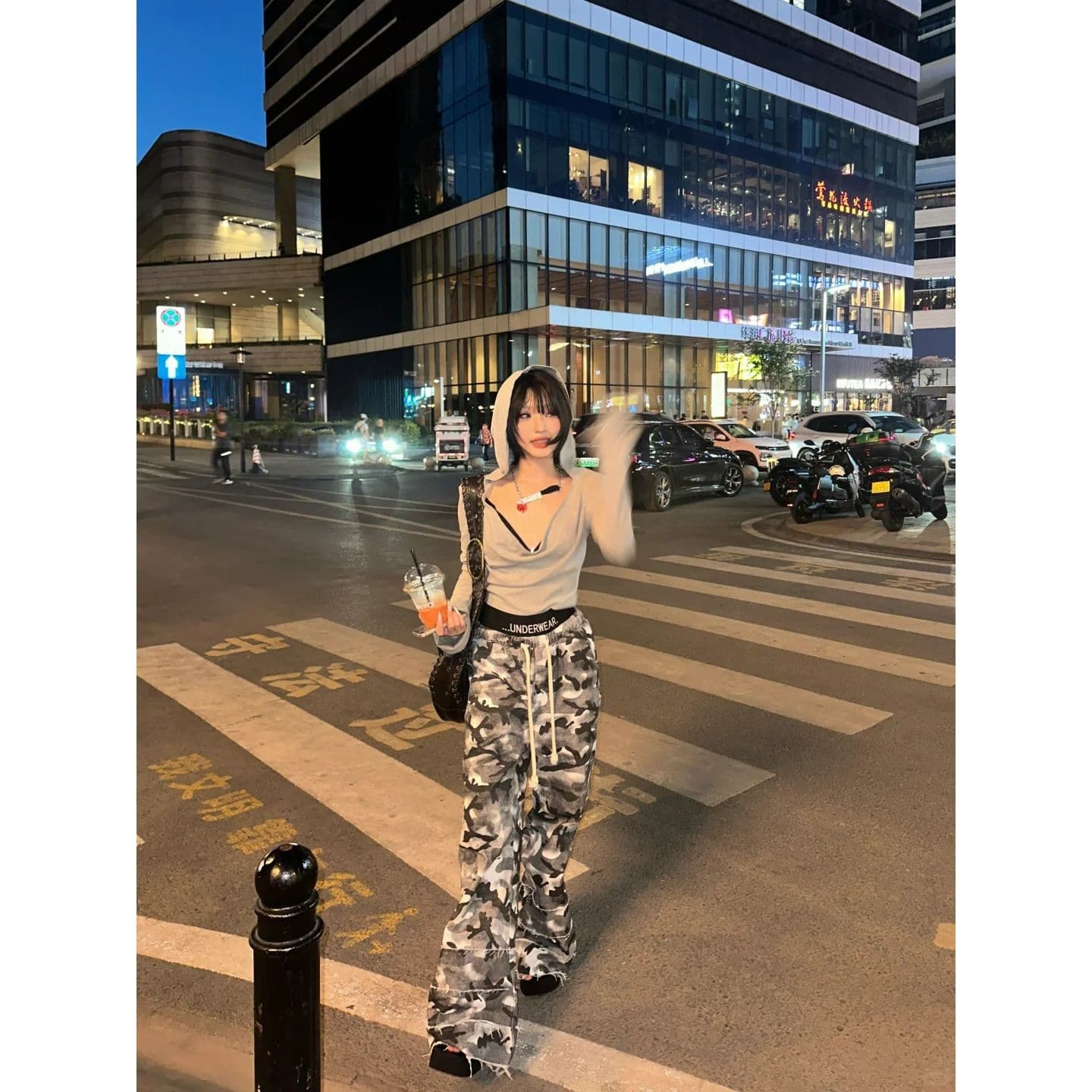 원본 품질 쇼트 스타일 후드 티셔츠 여성 몸매 가꾸기 긴팔 맨위 이미지 4