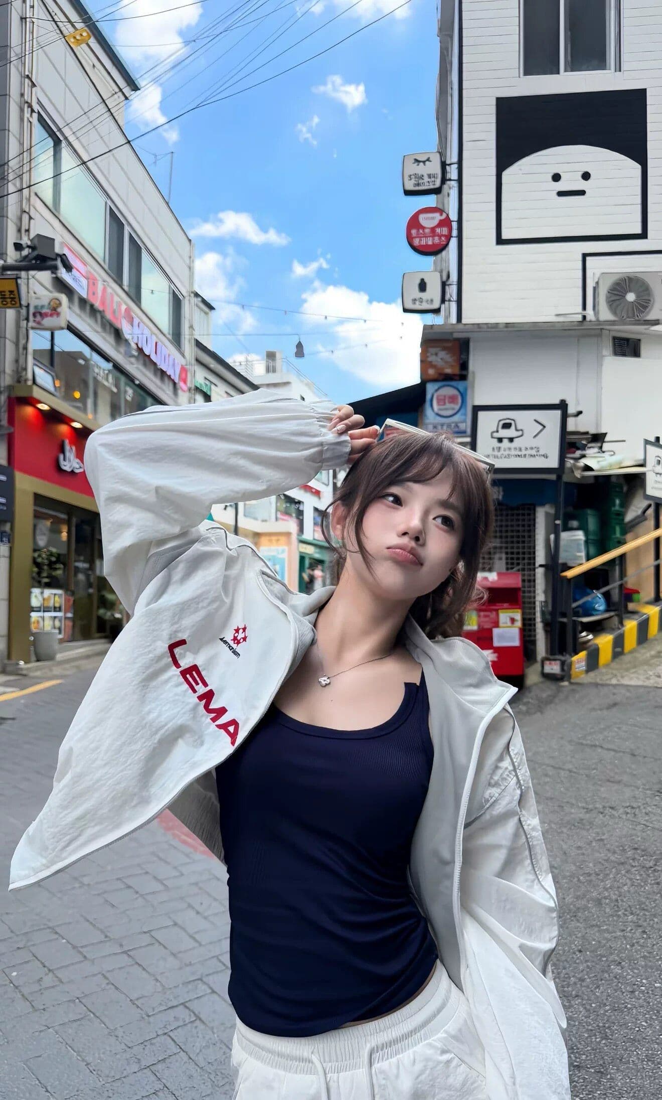 좋은 품질 원본 품질 두꺼운 탑 실크 길다 자수 패치워크 스탠드 칼라 재킷 여성 코트 가을 야구 유니폼 상세 이미지 6