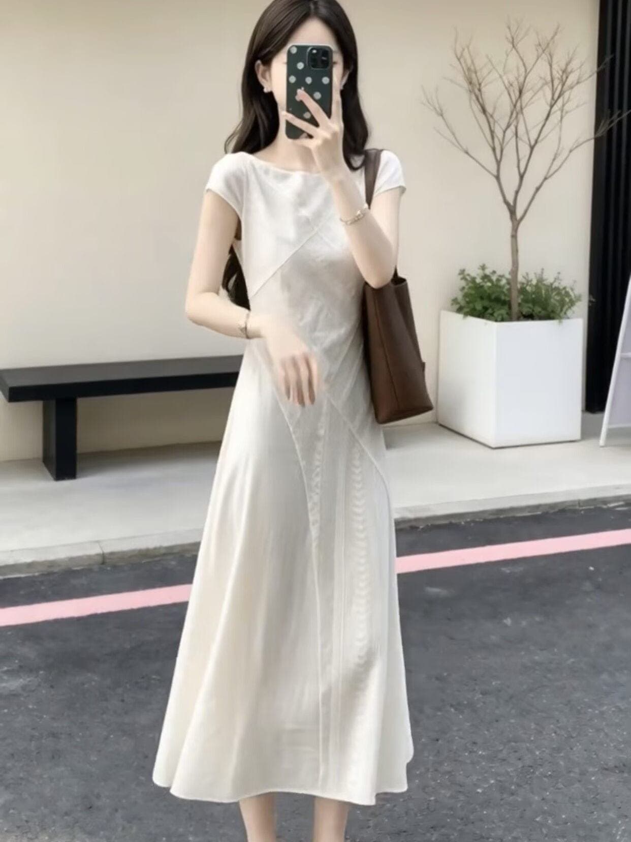 프랑스식 품격 허리 수축 화이트 여성 드레스 2026 여름 새로운 롱 코트 몸매 가꾸기 첫사랑 하얀 달빛 샤오 바이 치마 이미지 4