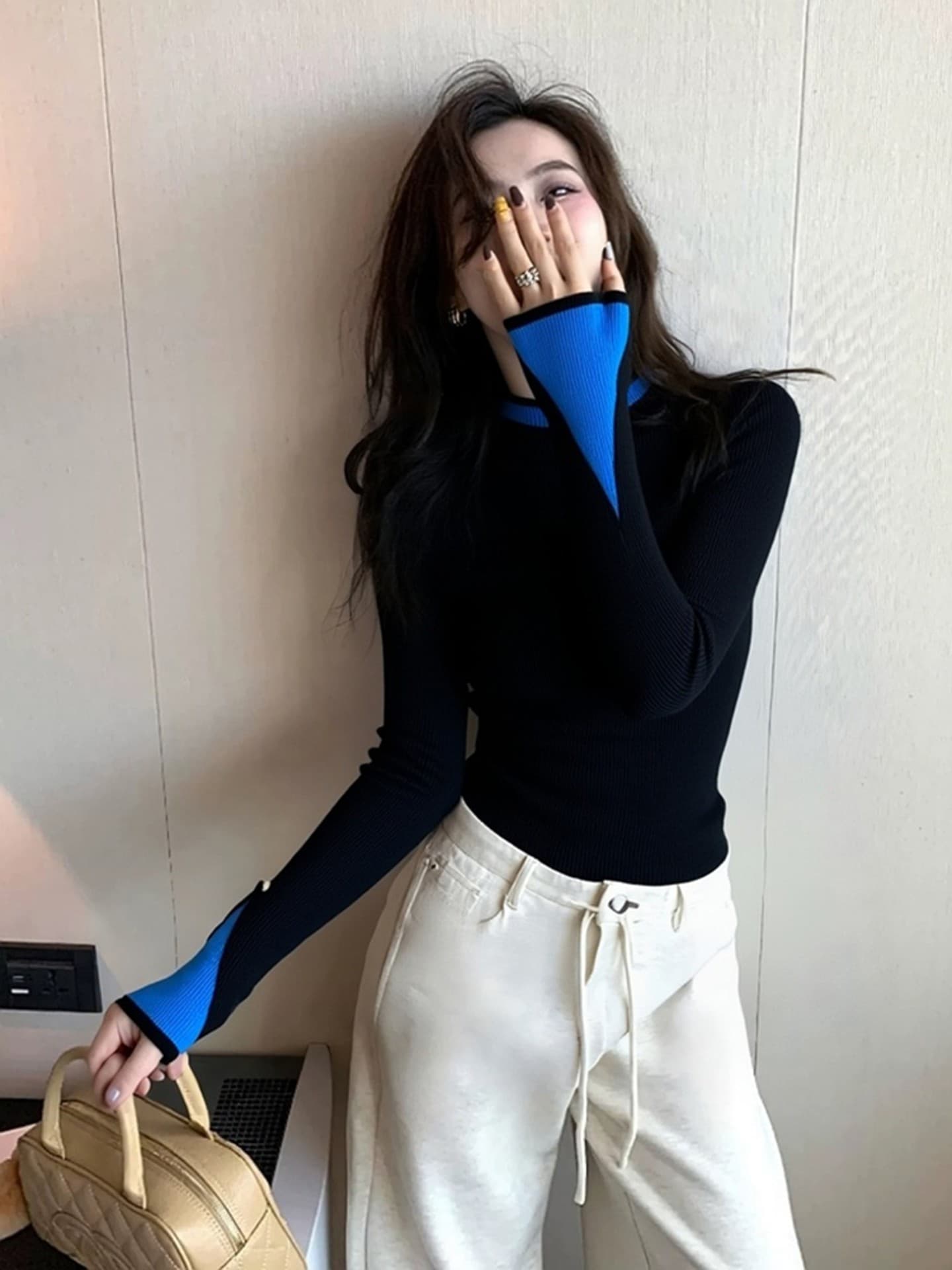2026 가을 겨울 고급 센스 슈퍼 잘 생긴 부드러운 찹쌀 느긋한 바람 연령 감소 고유 한 Chic 느슨함 센스 배색 니트 스웨터 여성 상세 이미지 3